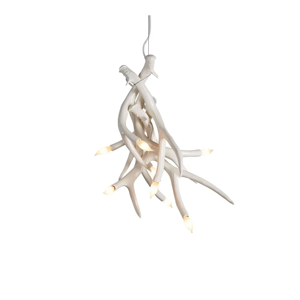 Superordinate Chandelier 4 Antlers