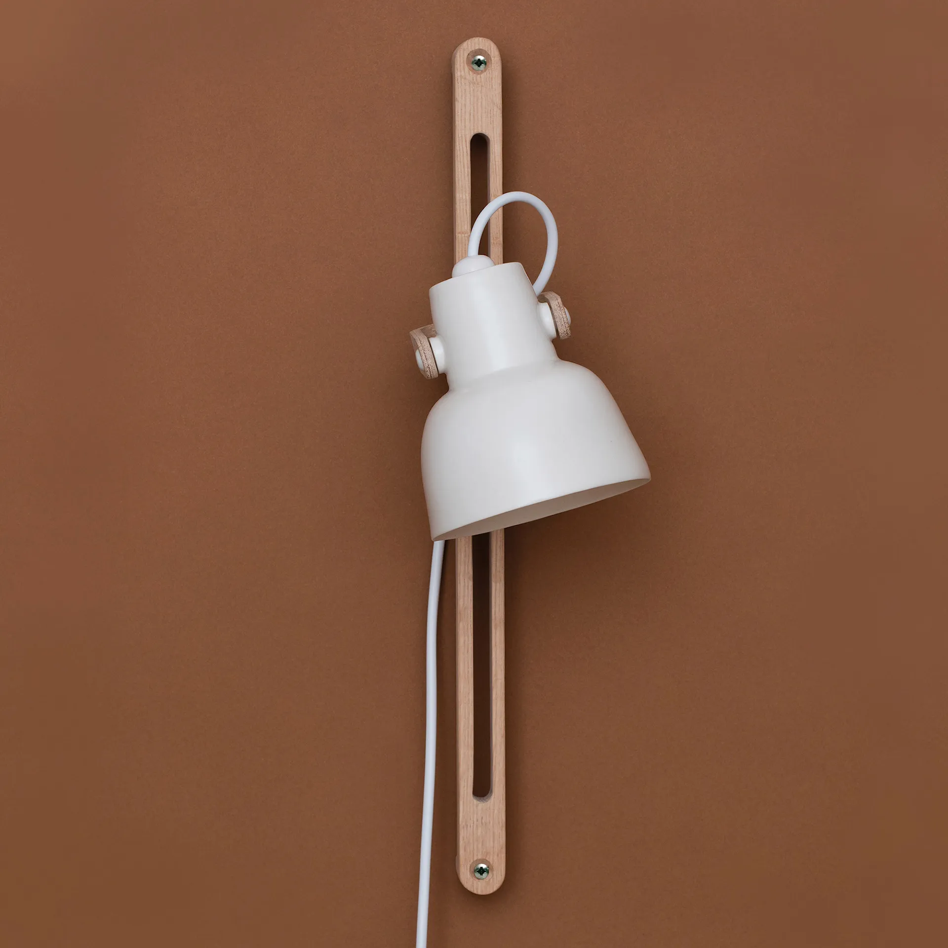 16Plus Wall Lamp Adjustable - Mazo - NO GA