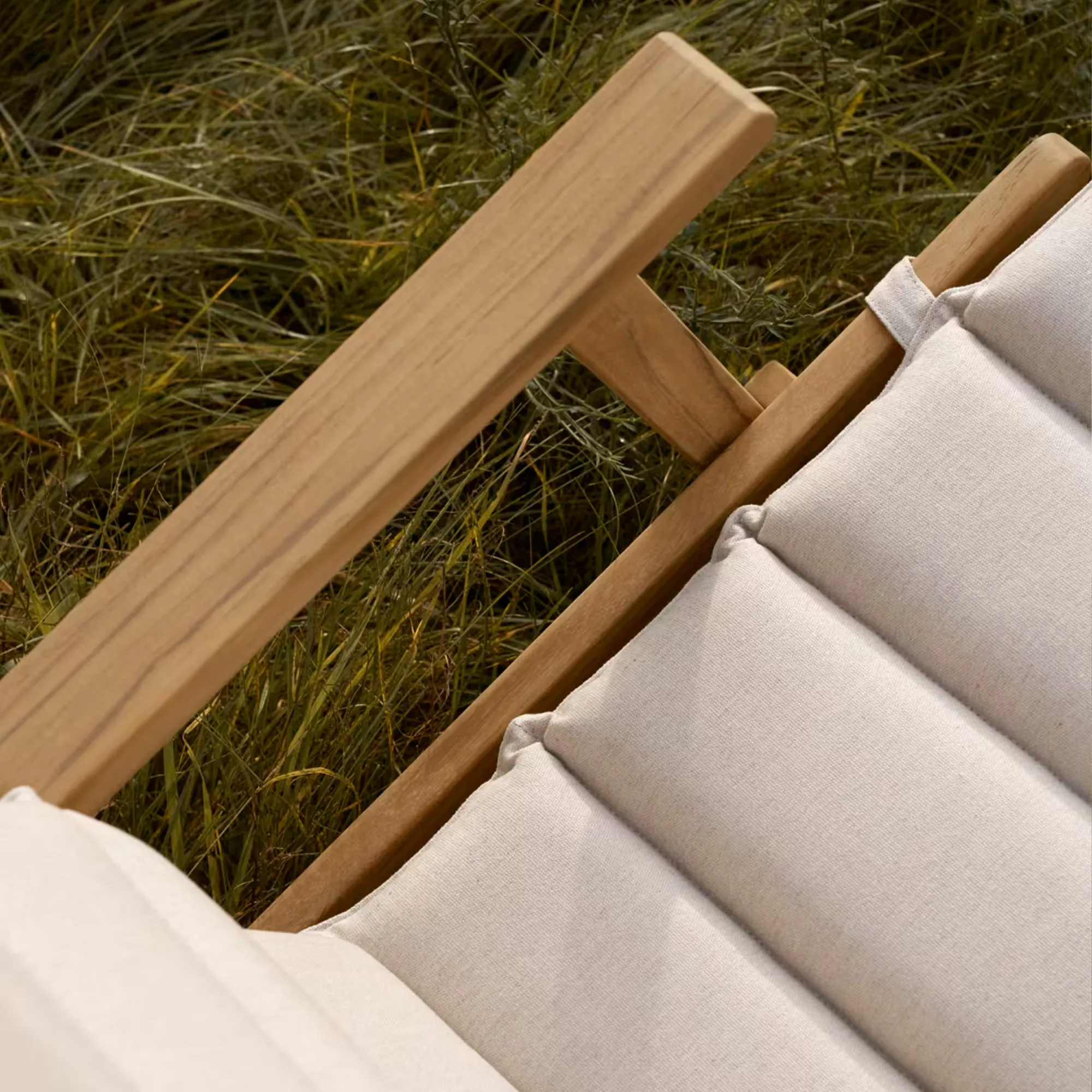 BM5568 Deck Chair & BM5768 Outdoor Footstool - 11