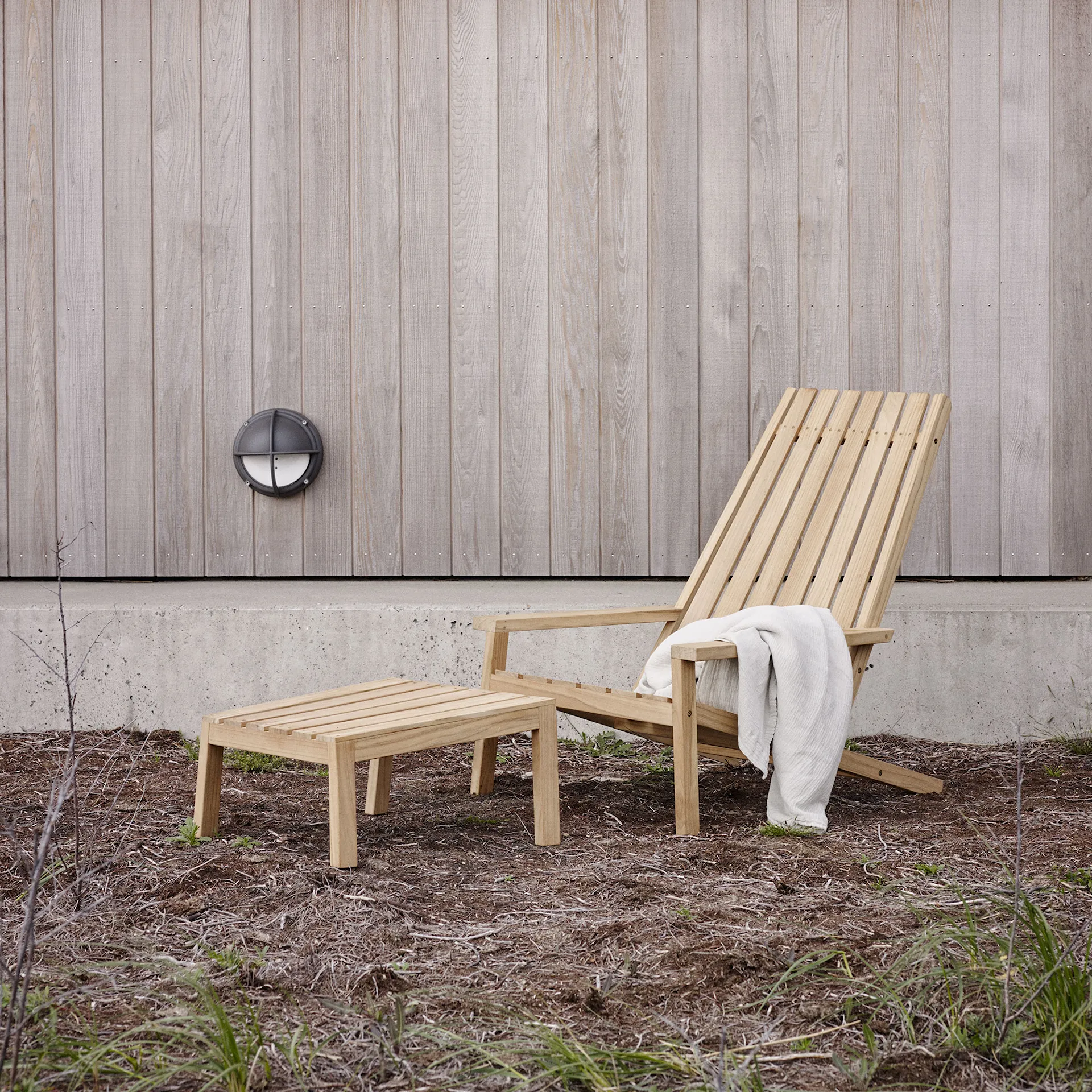 Between Lines Deck Stool - Fritz Hansen - NO GA