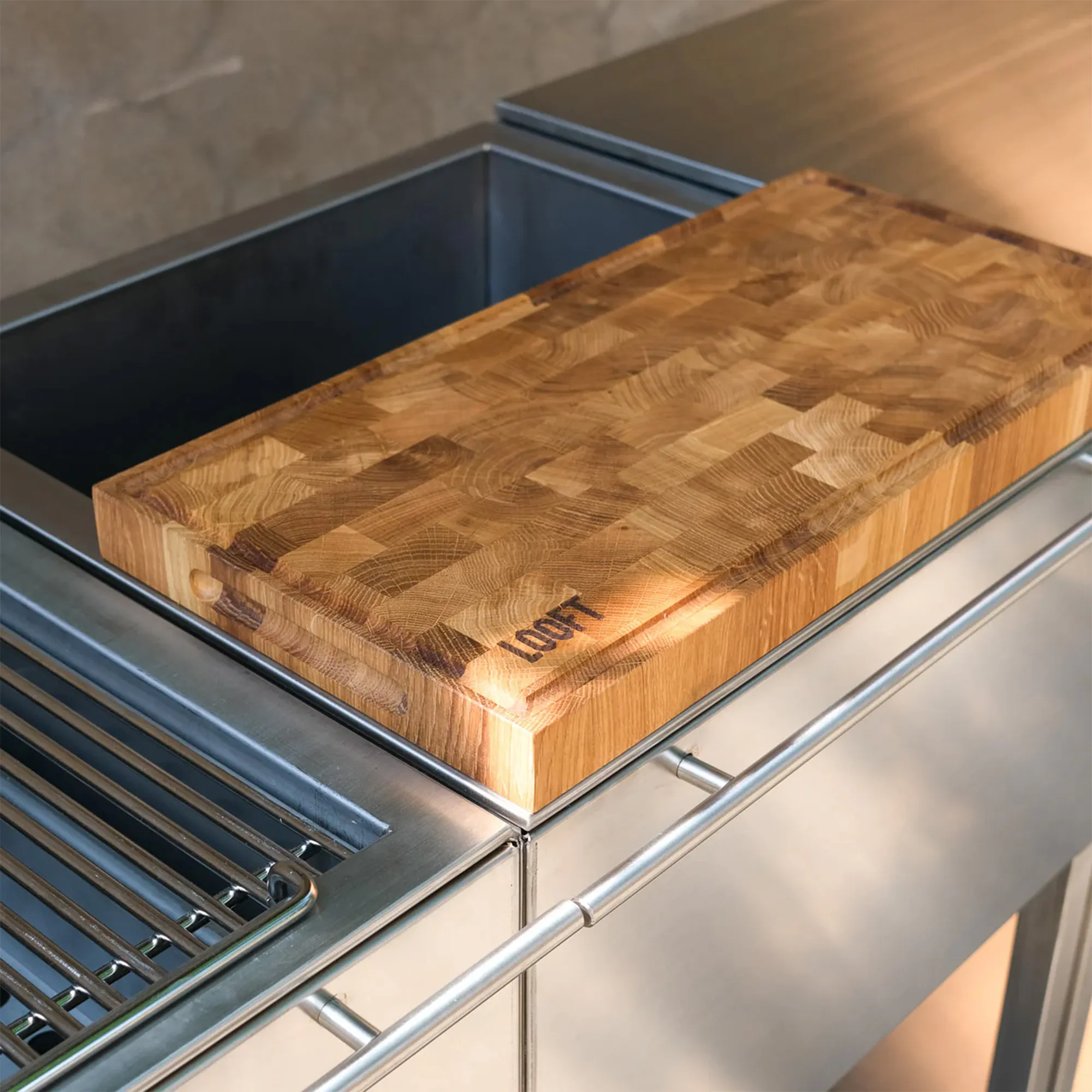 Combinatie C buitenkeuken met houtskoolgrill en spoelbak - 10