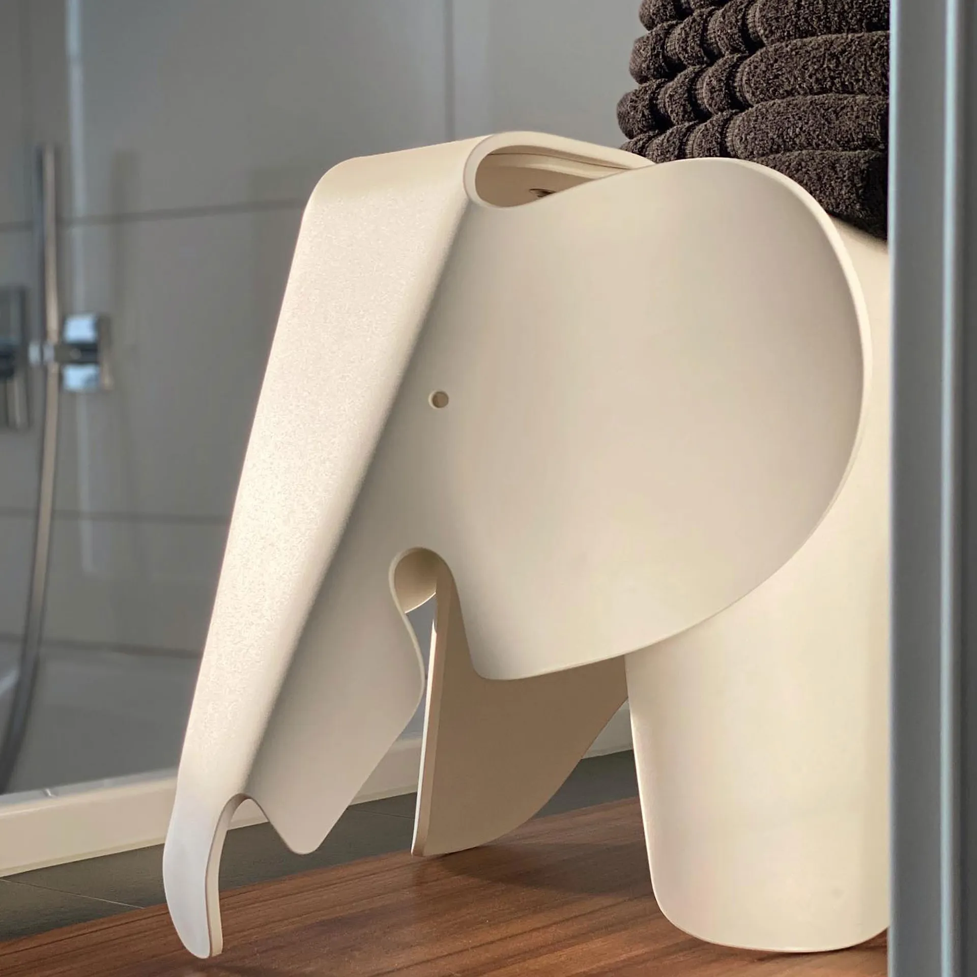 Eames Elephant - Vitra - Charles & Ray Eames - NO GA