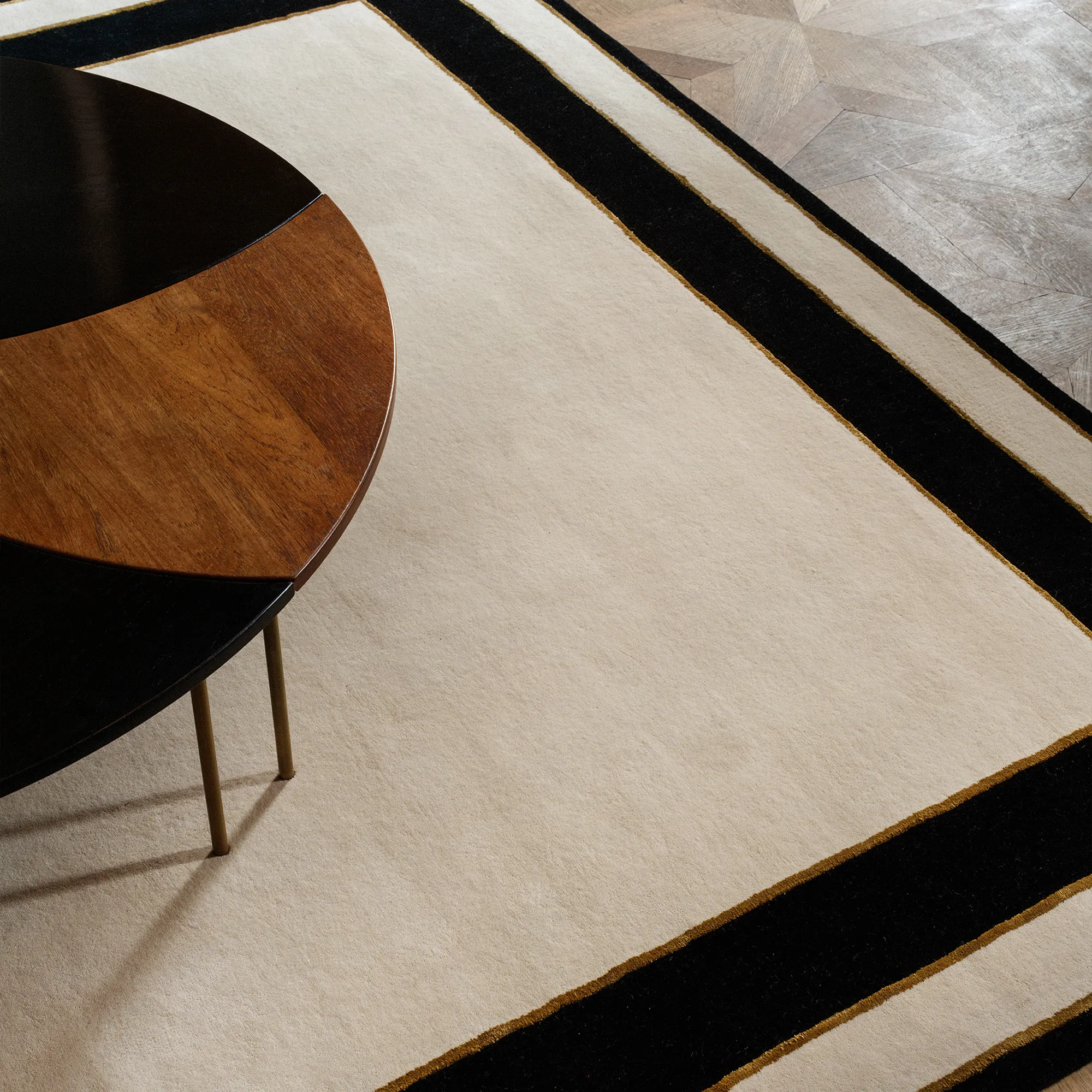 Gild 01 Frame Wool Rug - 3