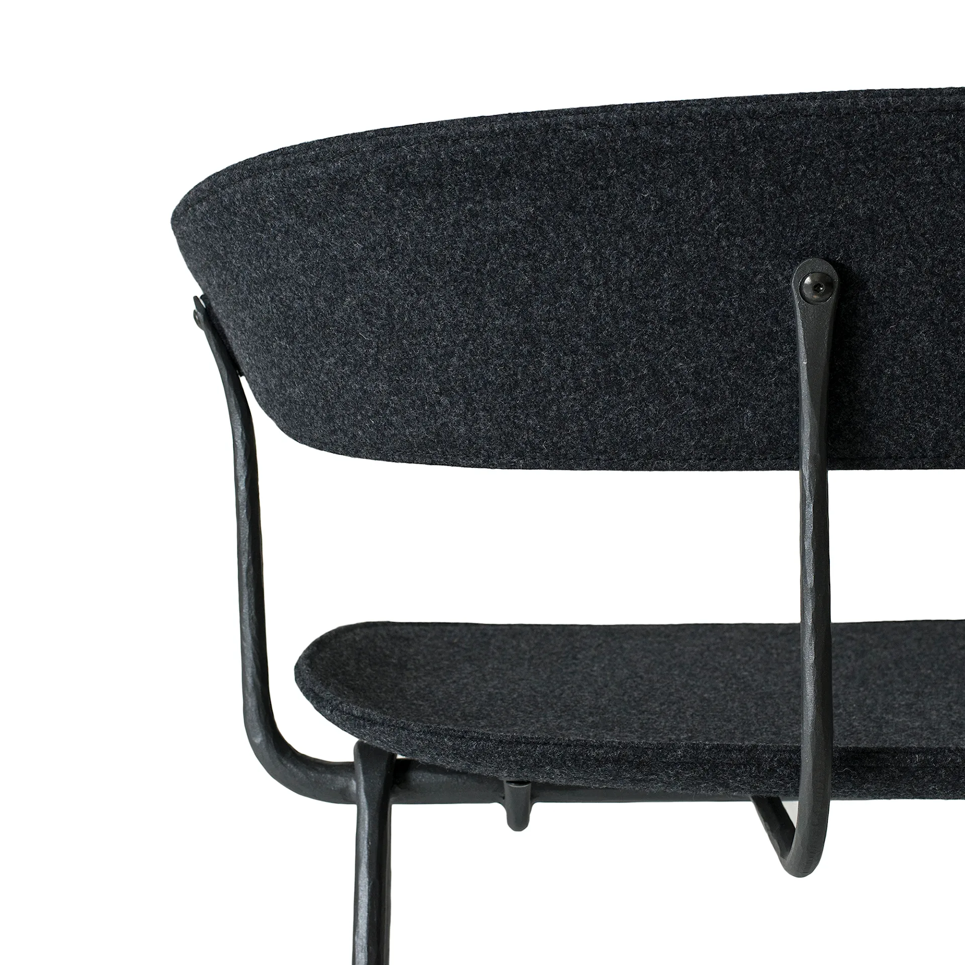 Officina Bench Upholstered - Magis - Ronan & Erwan Bouroullec - NO GA