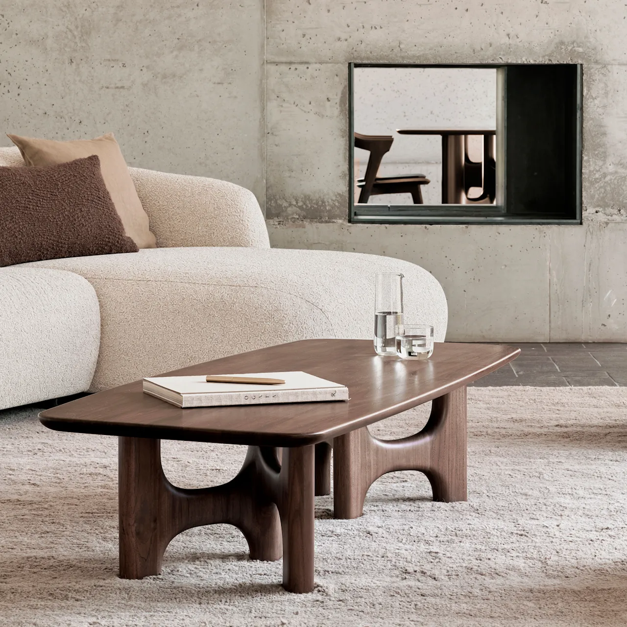 Flow coffee table