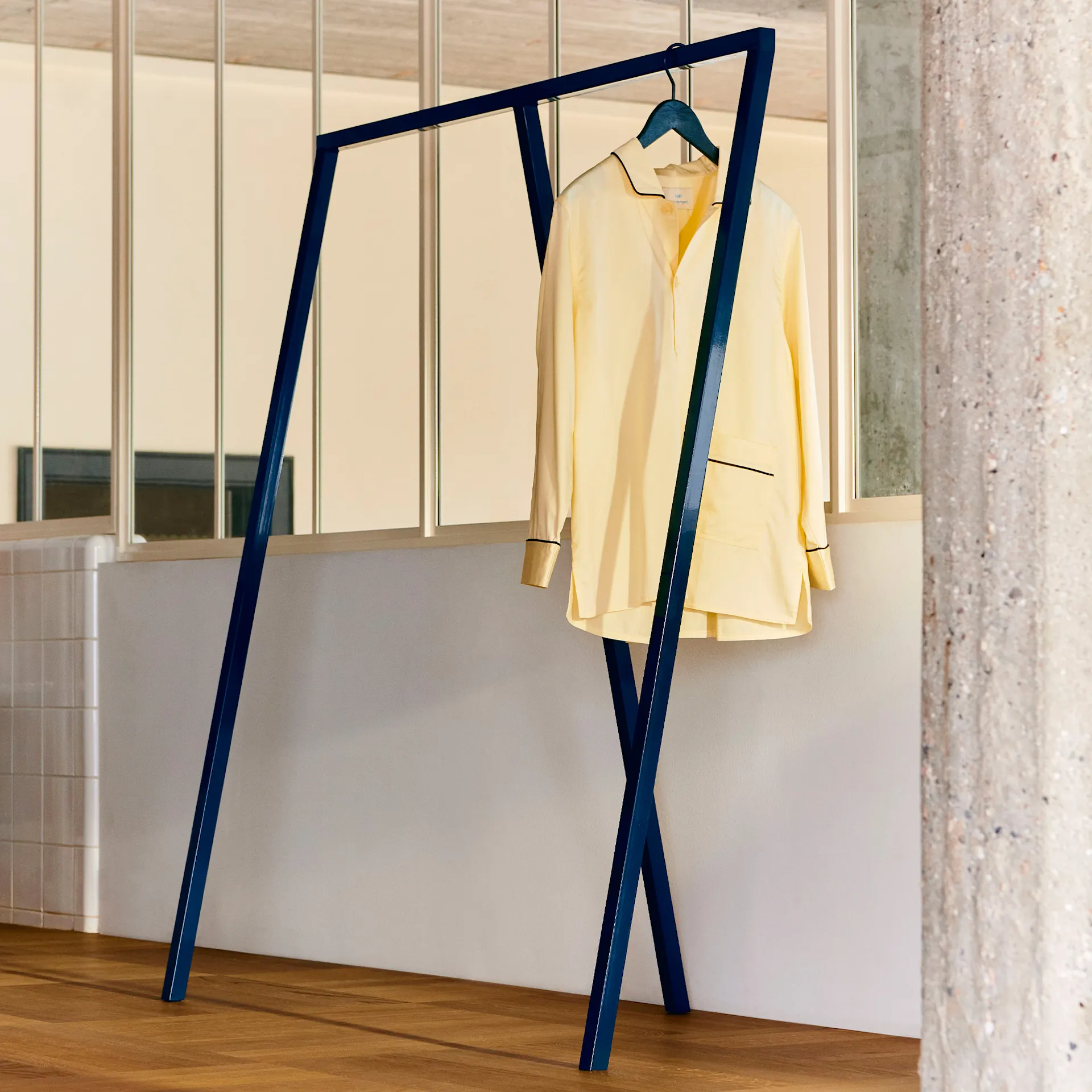 Loop Stand Wardrobe kledinghanger - HAY - NO GA