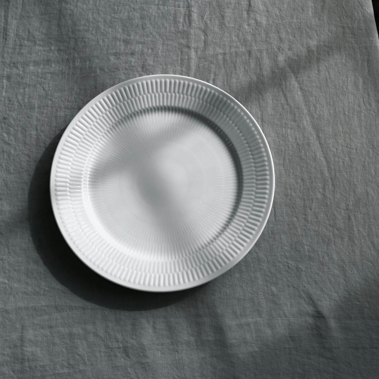 White Fluted Plate 27 cm