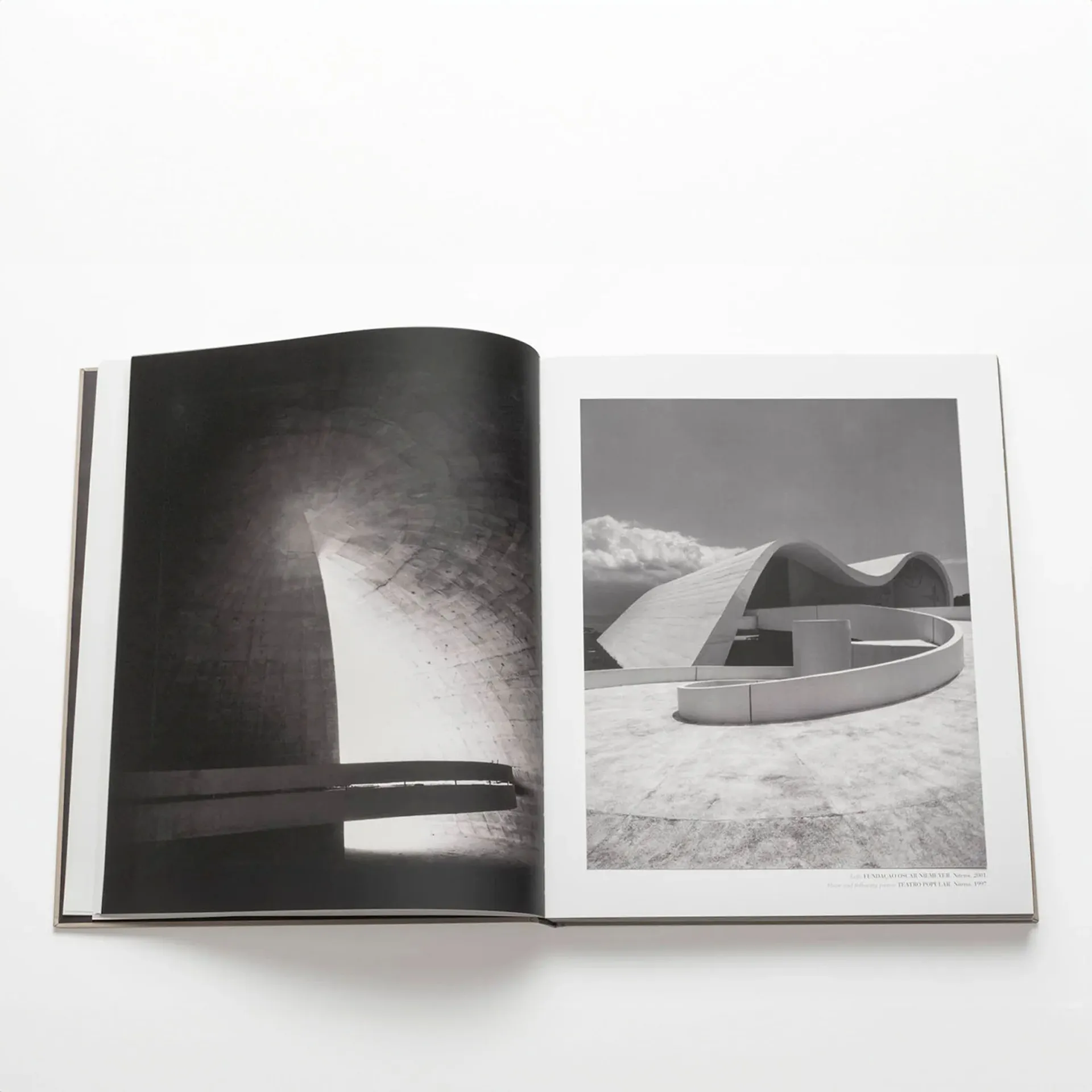 Oscar Niemeyer - Assouline - NO GA