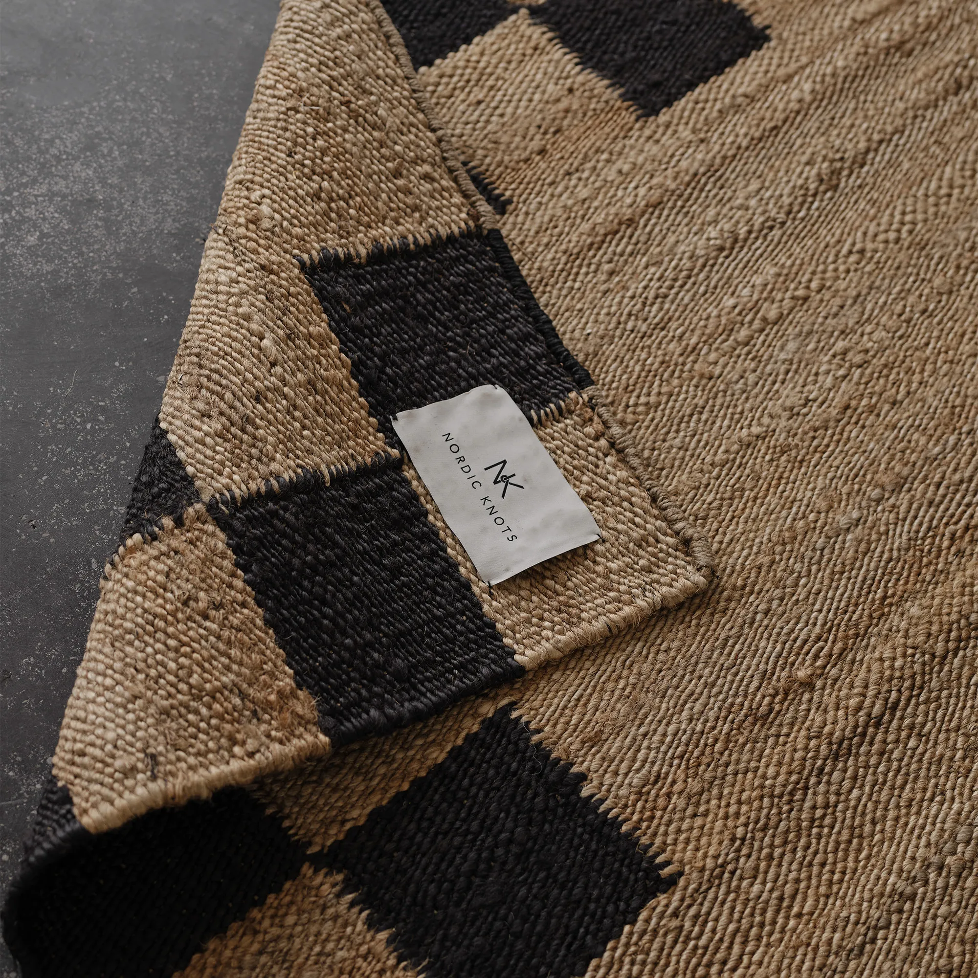 Jute Border Black Rug - 8