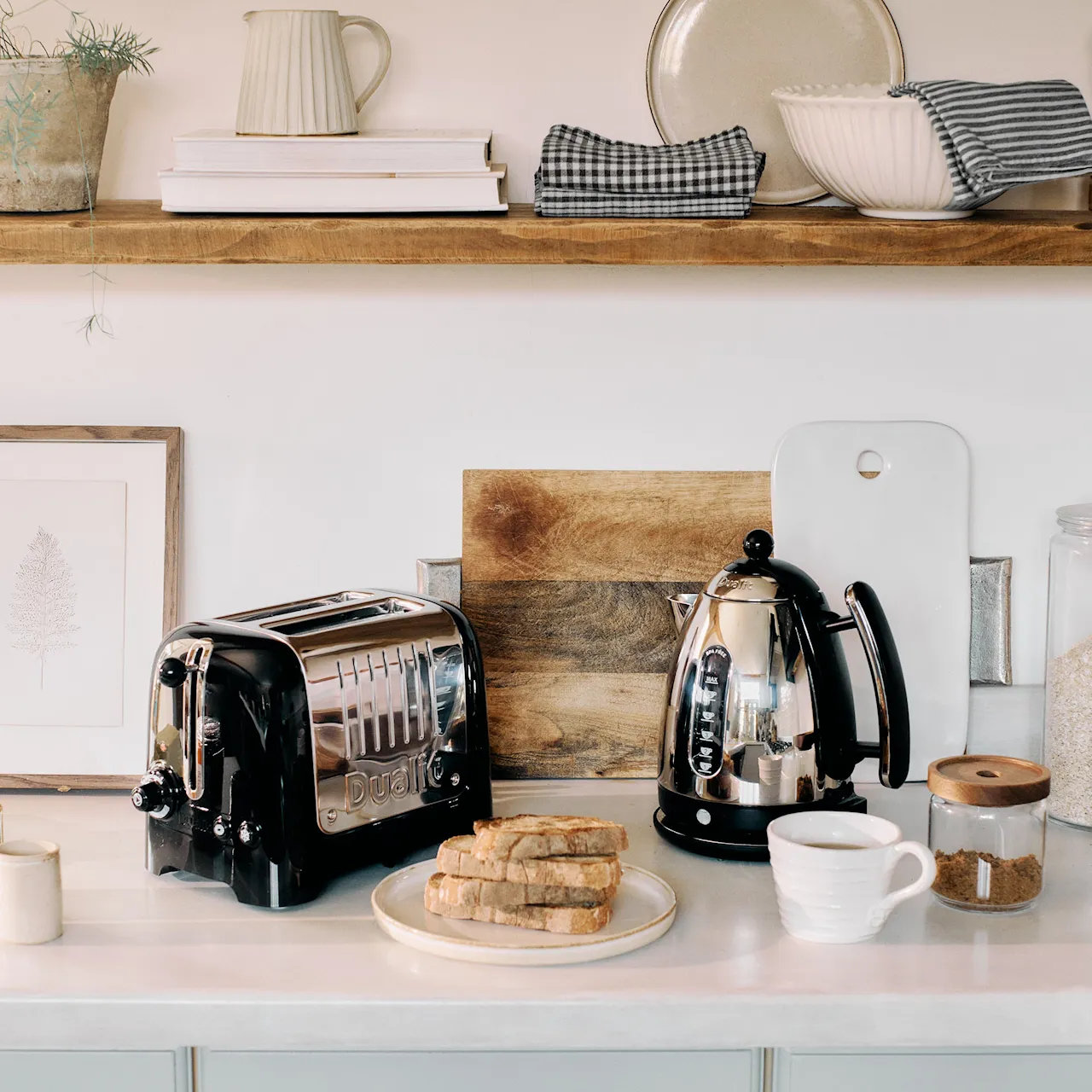 Lille brødristerkedel og toaststativ