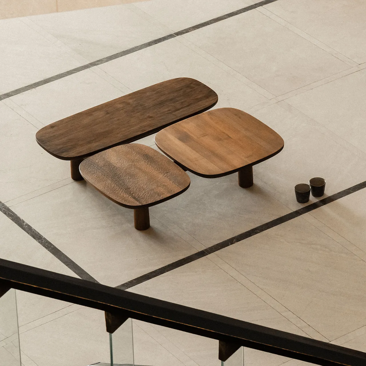 Sinya coffee table