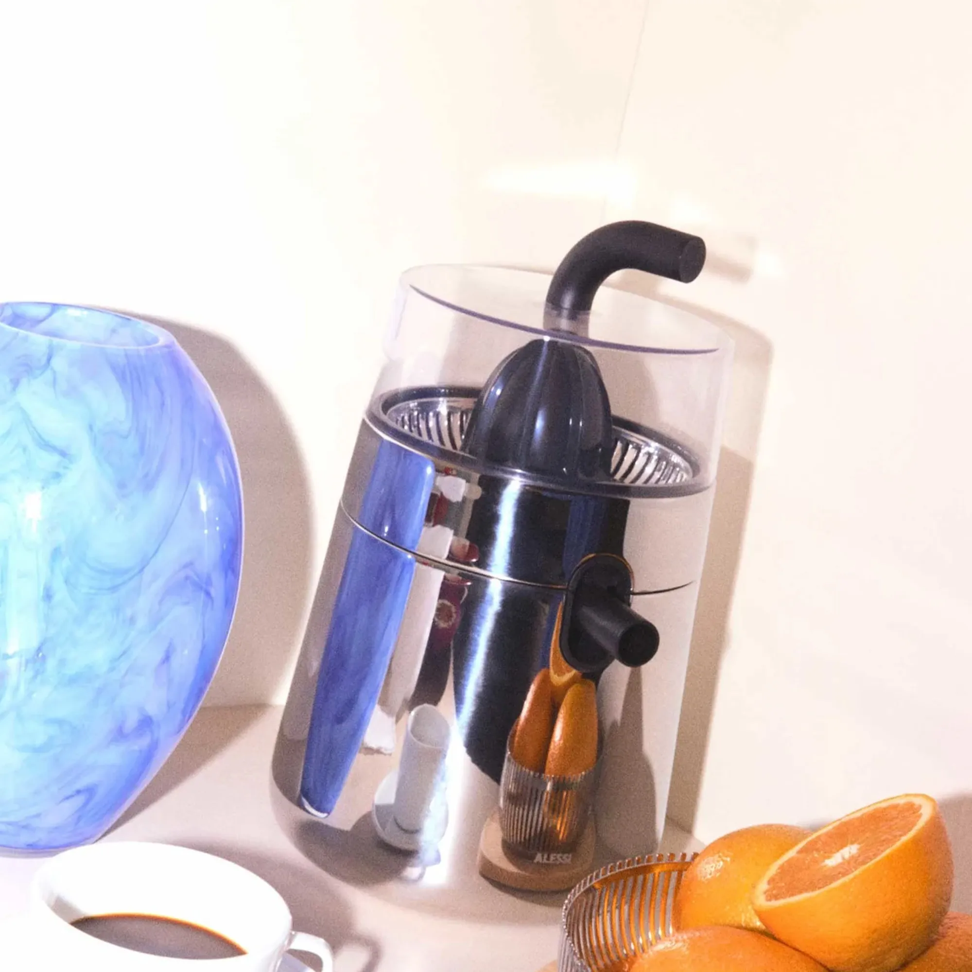 Toru electric citrus press - 2