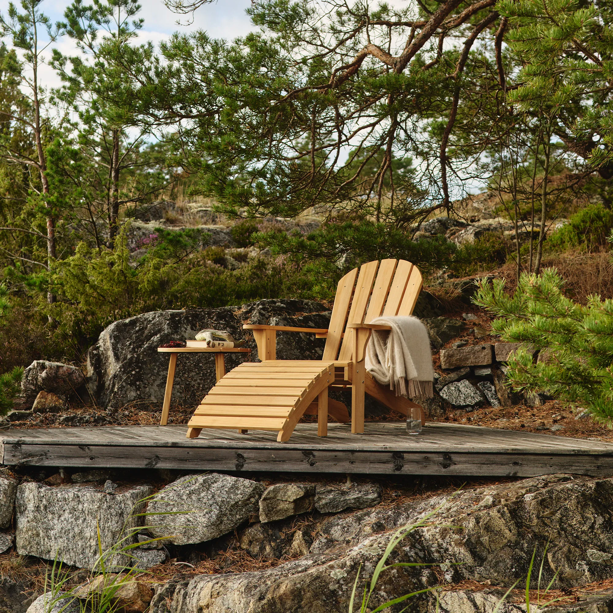 Midsummer Outdoor Lounge Chair & Footstool - 2