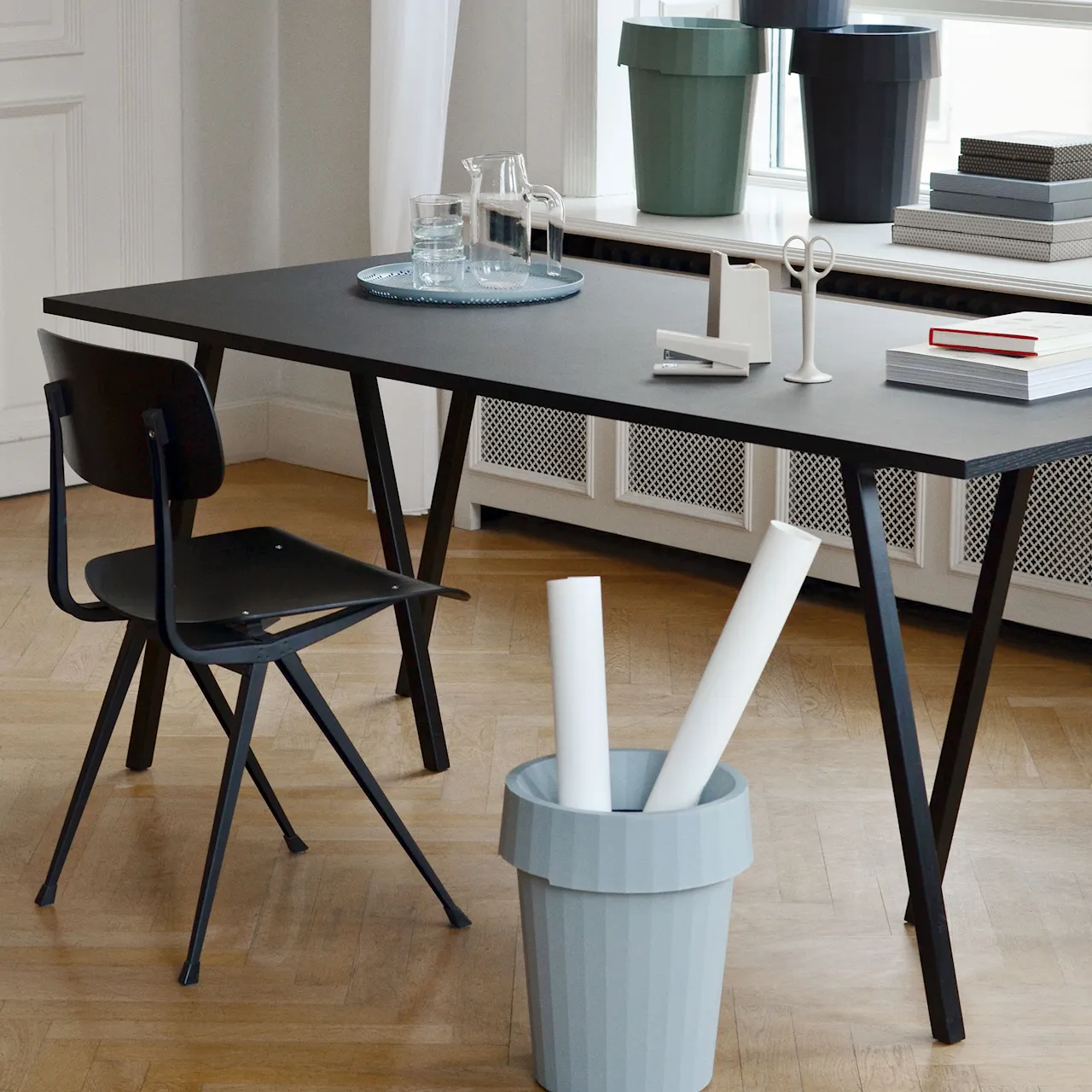 Loop Stand Table - White - 180 x 87,5 cm