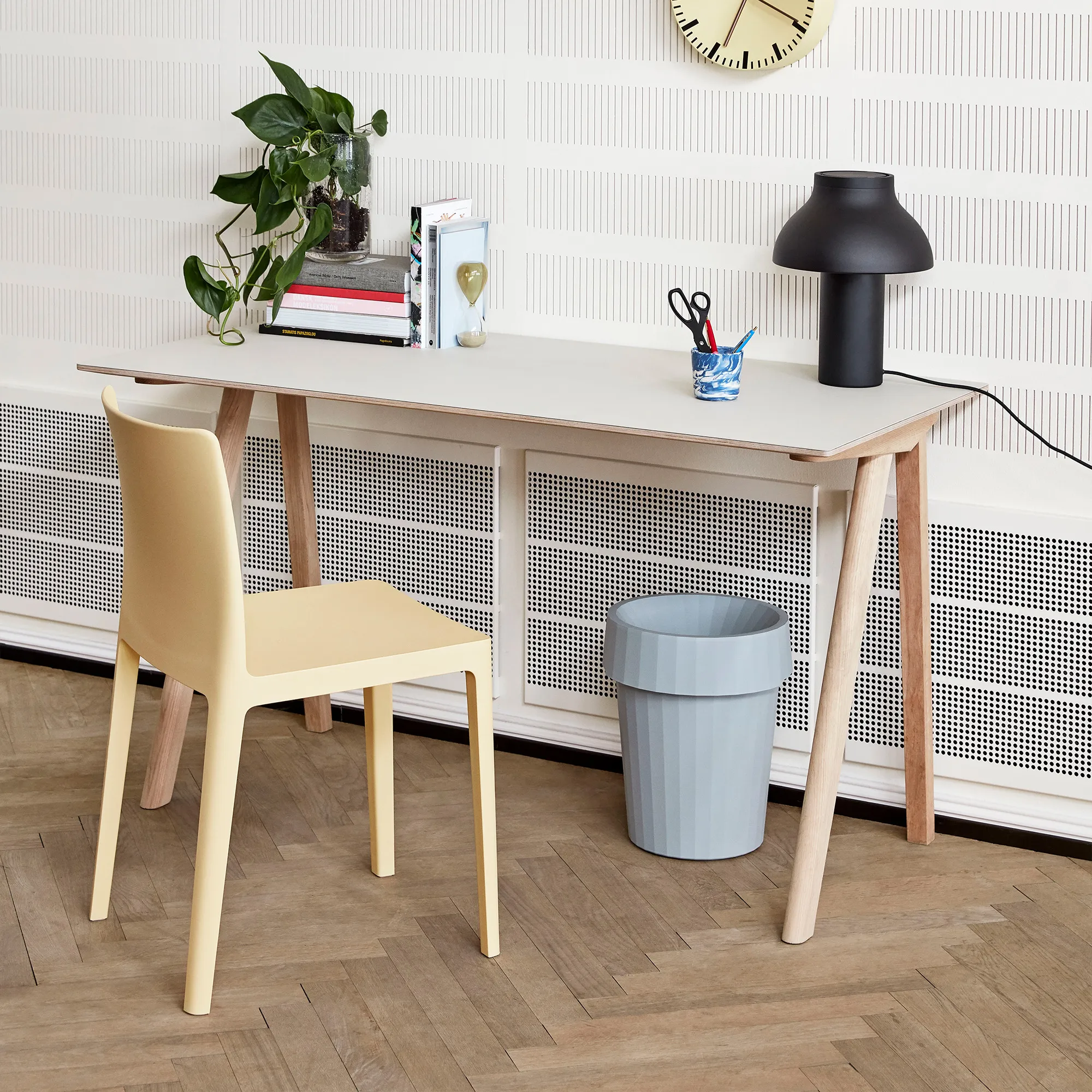 Élémentaire Seat Cushion Outdoor Chair
