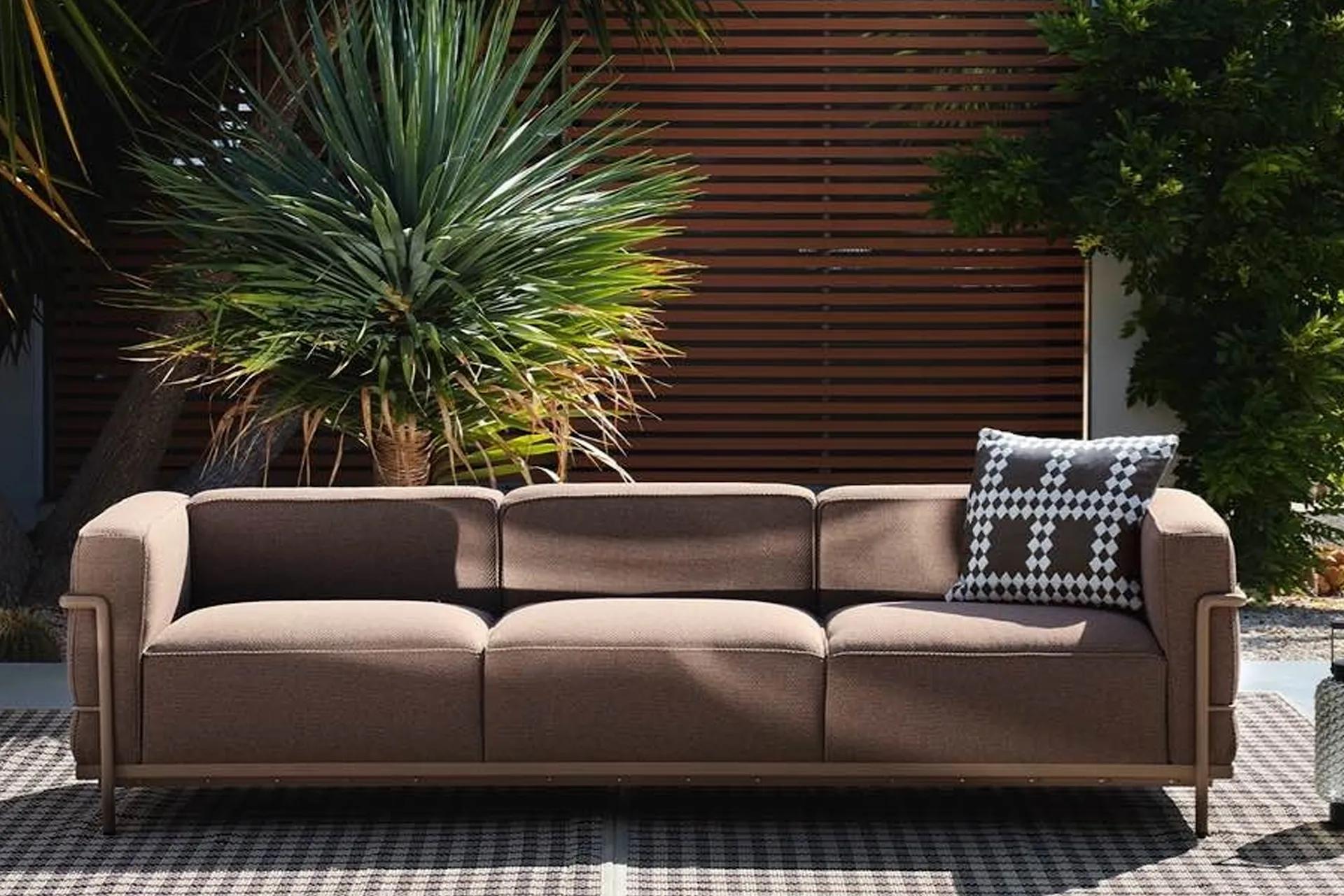 3 Outdoor Sofa - Cassina - Le Corbusier - NO GA