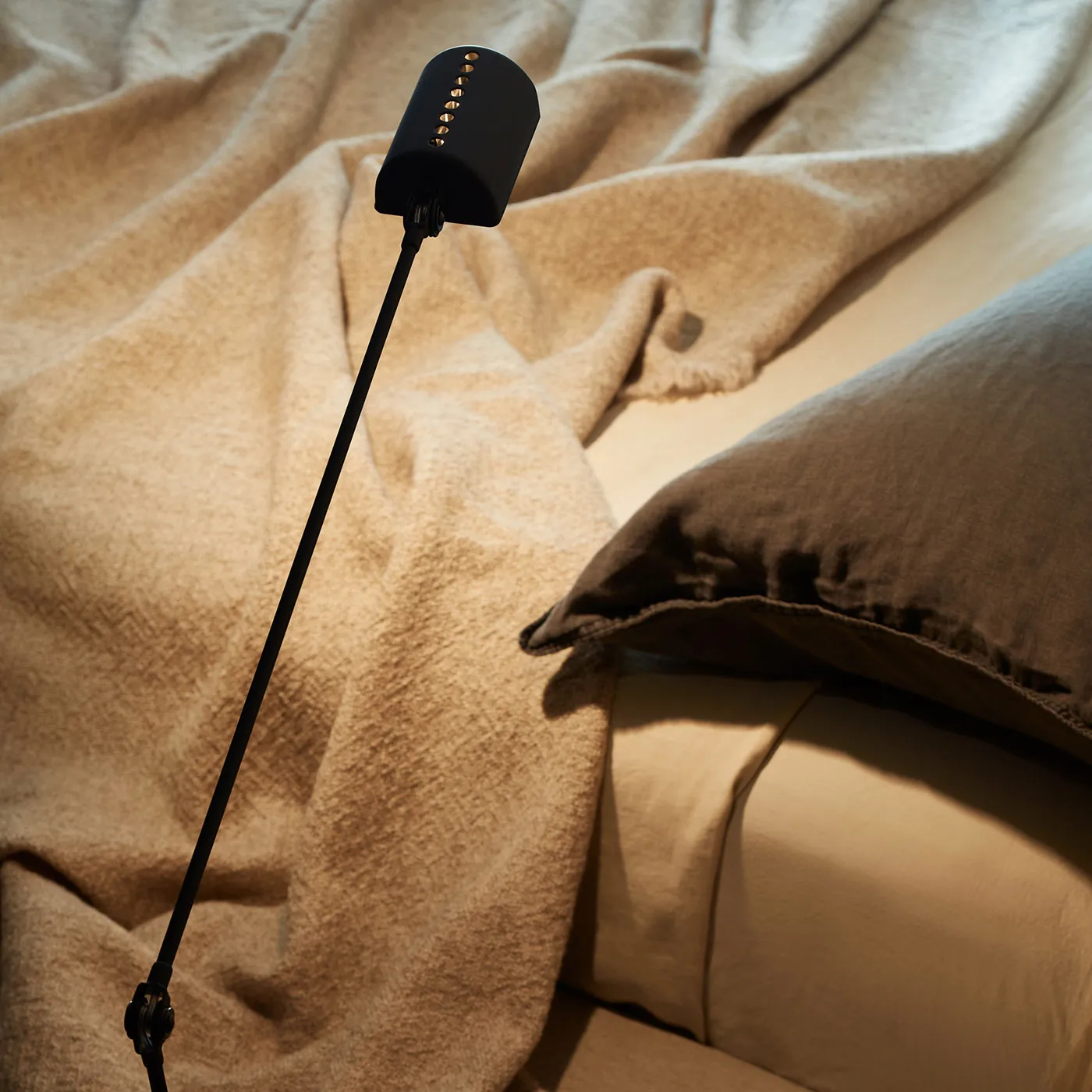 Daphine LED table lamp - 4