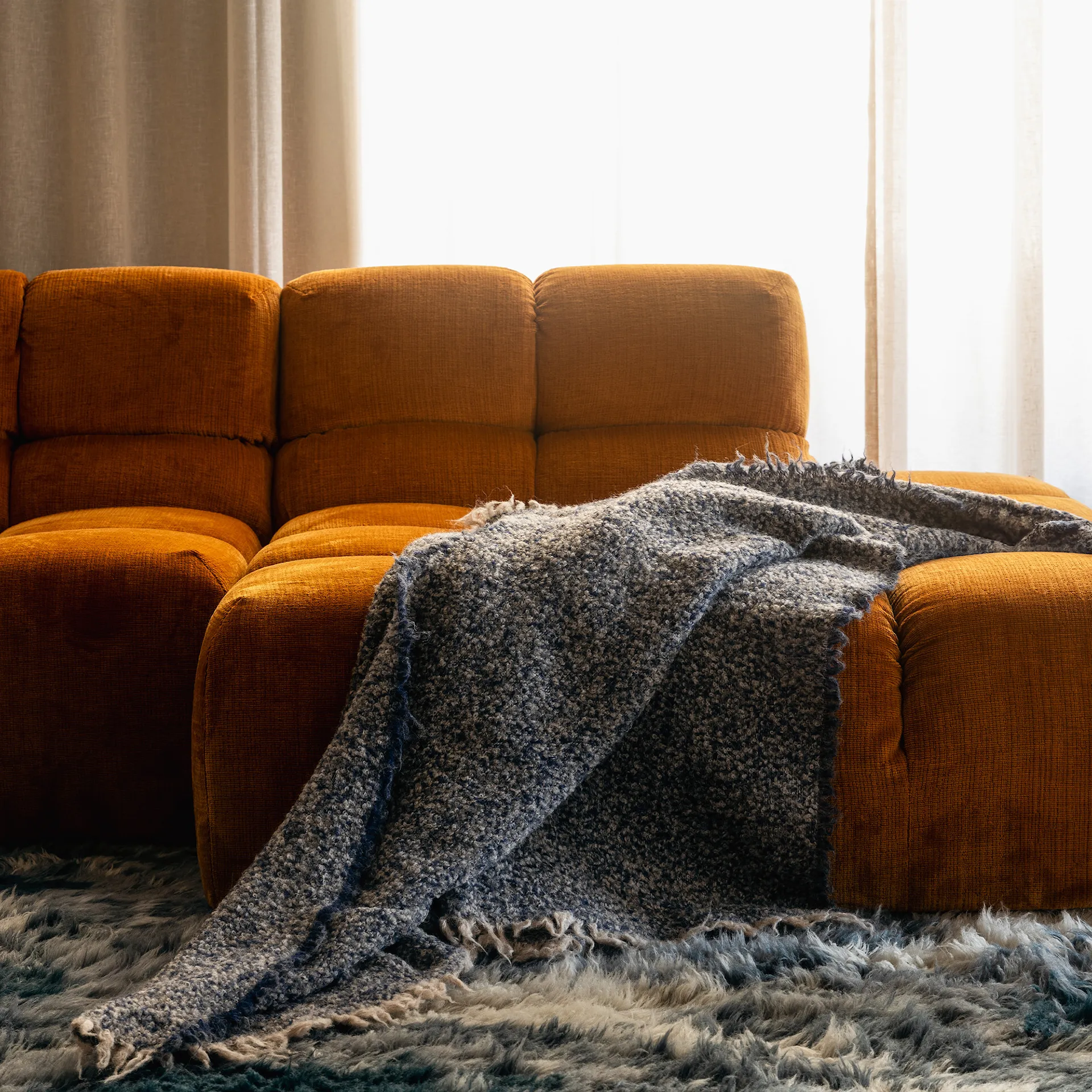 Alpaca Bouclé Throw Antracite/Indigo Blue - NO GA - NO GA