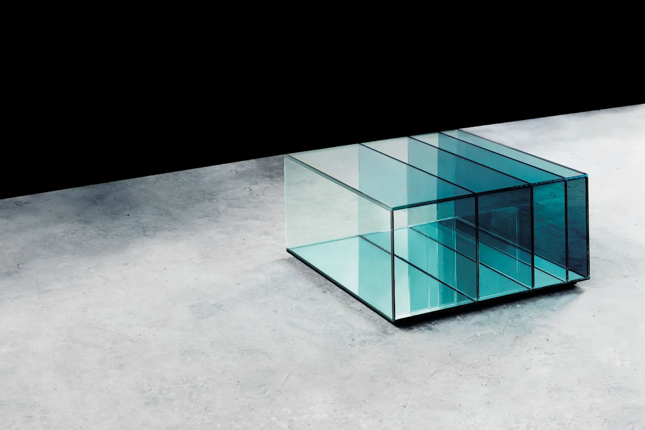 DEE01 Deep Sea Low table, Grey tone Glass, Transparent extralight glass