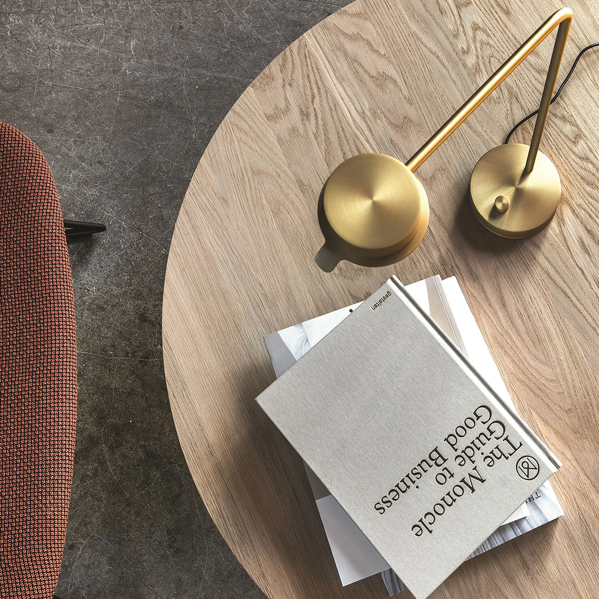 Chipperfield 102 Table Lamp - 5