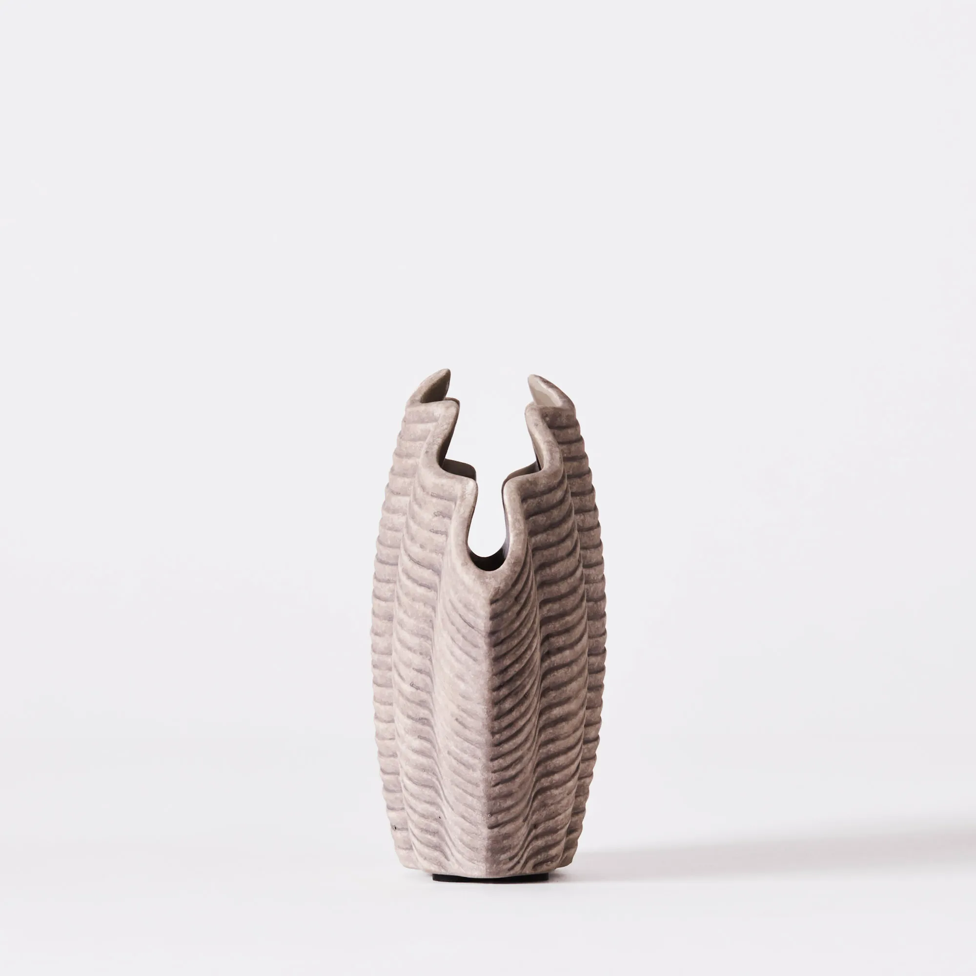 Concha Vase Fluted Grey - 2