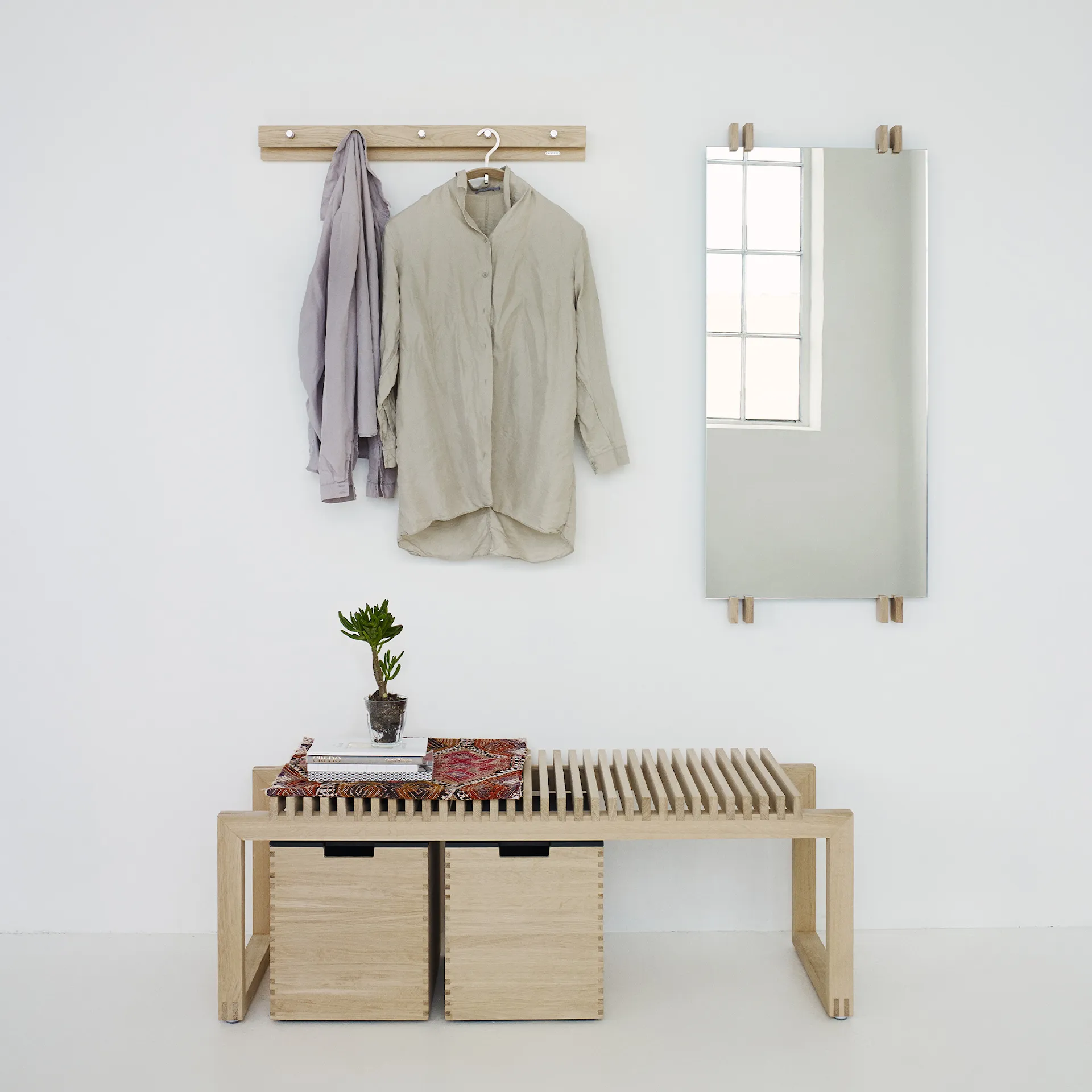 Cutter 72 Clothes Hanger - Fritz Hansen - NO GA