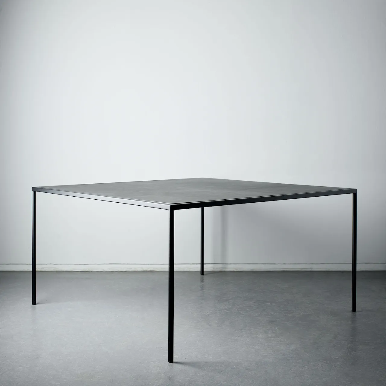 Kvadrat table