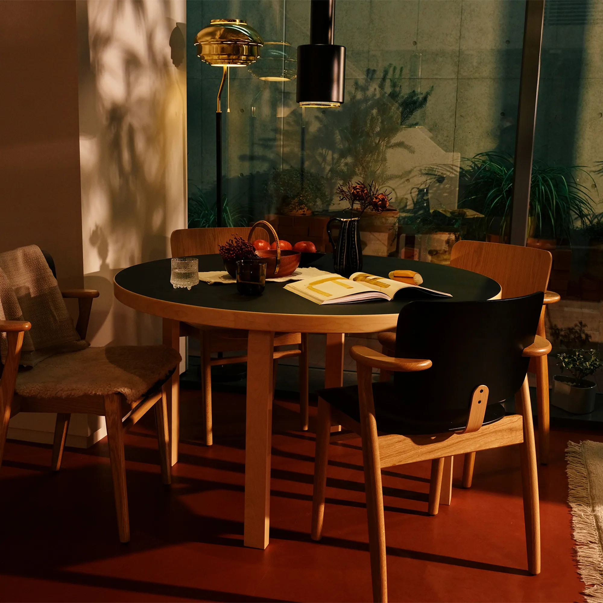 Aalto Table Round 91 - 5