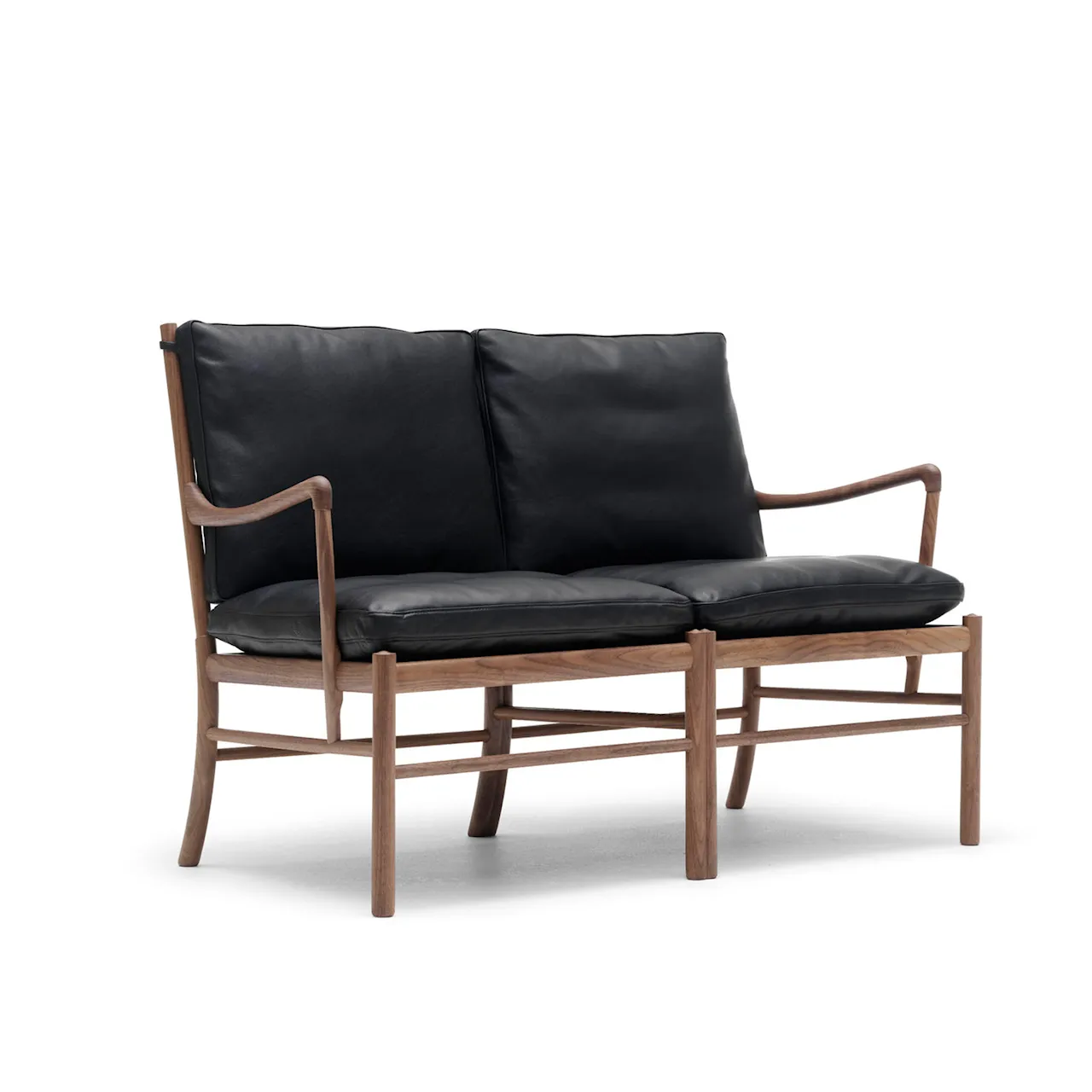 OW149-2 Colonial Sofa - Valnød