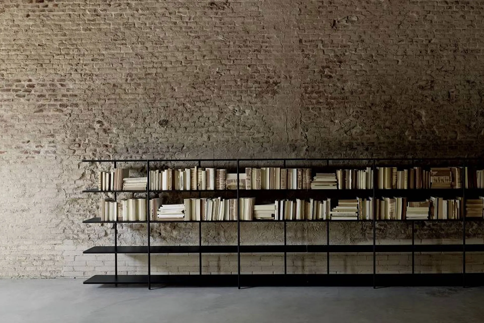 Aero Bookshelf - Living Divani - NO GA