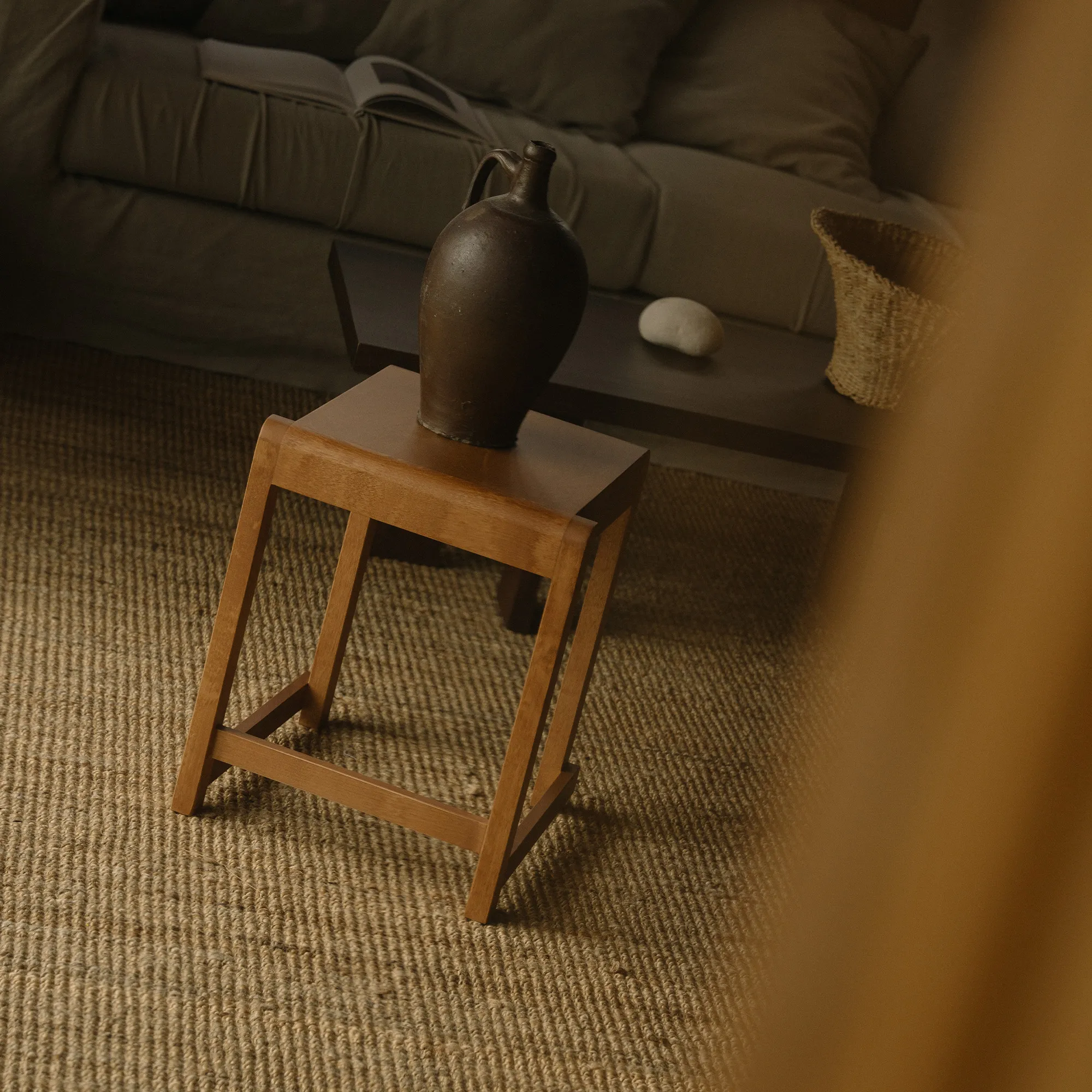 Low Stool 01 jakkara - 8