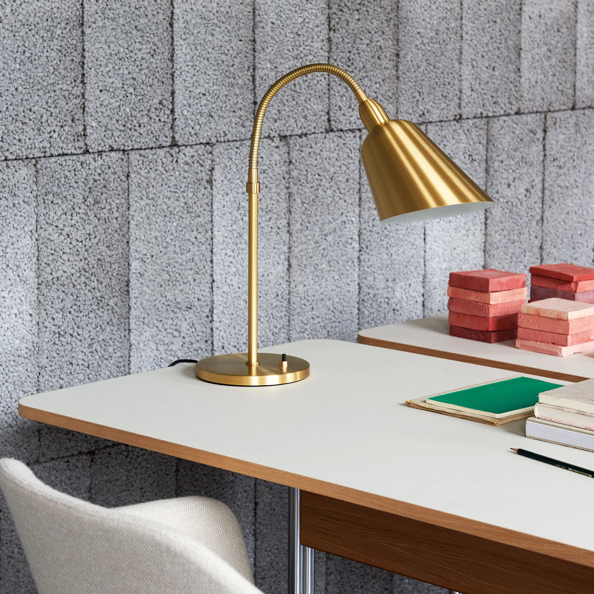 Pavilion Desk AV16 - 4