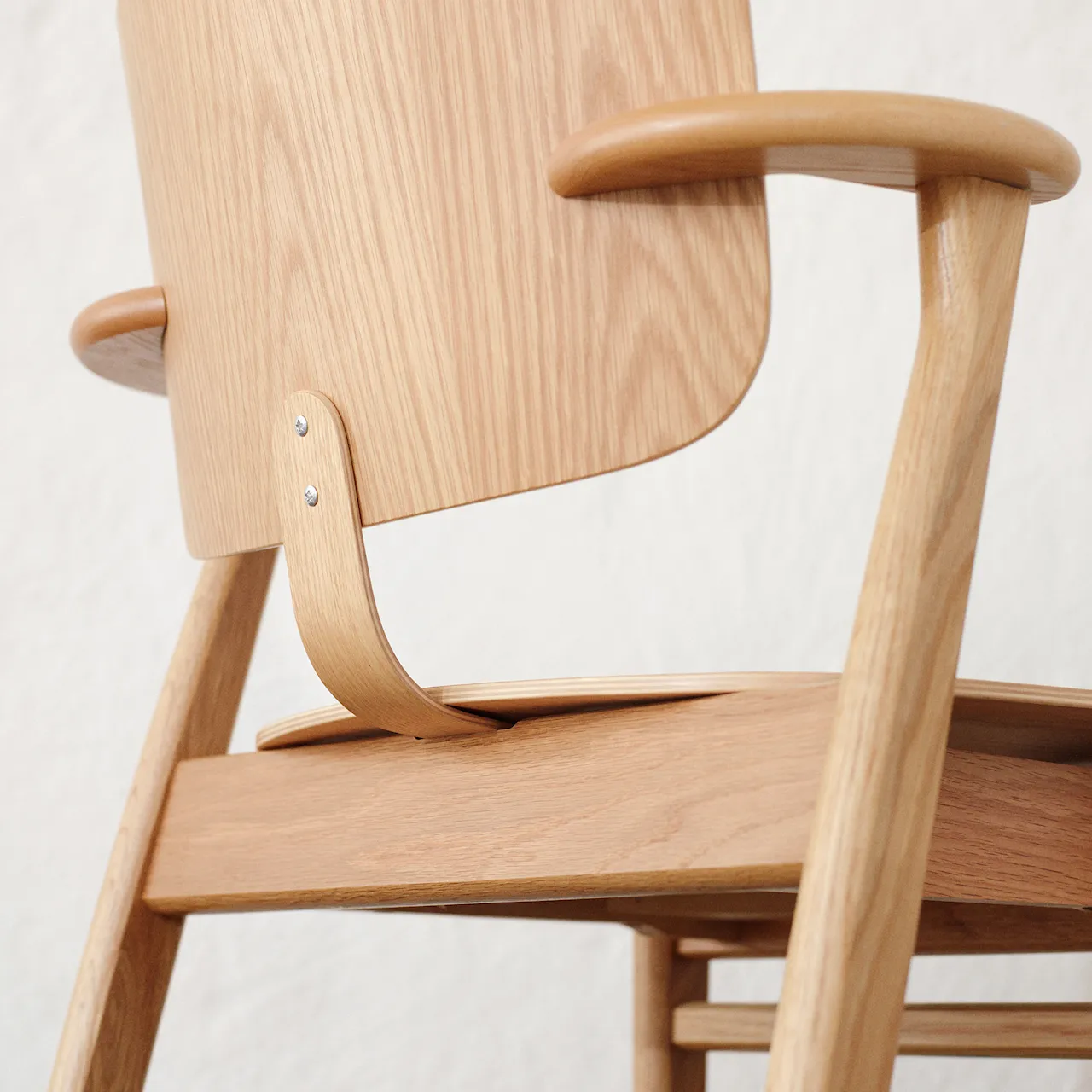 Domus Chair