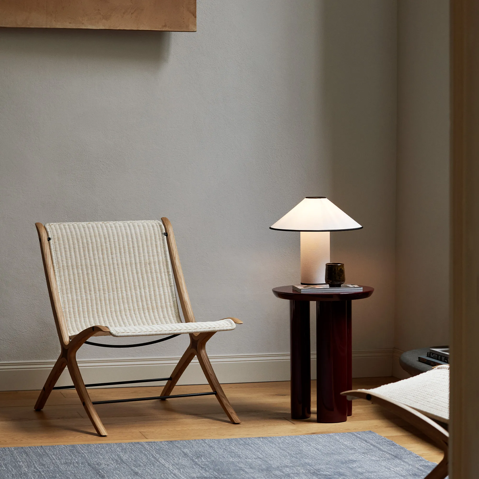 X Lounge Chair HM10 - 2