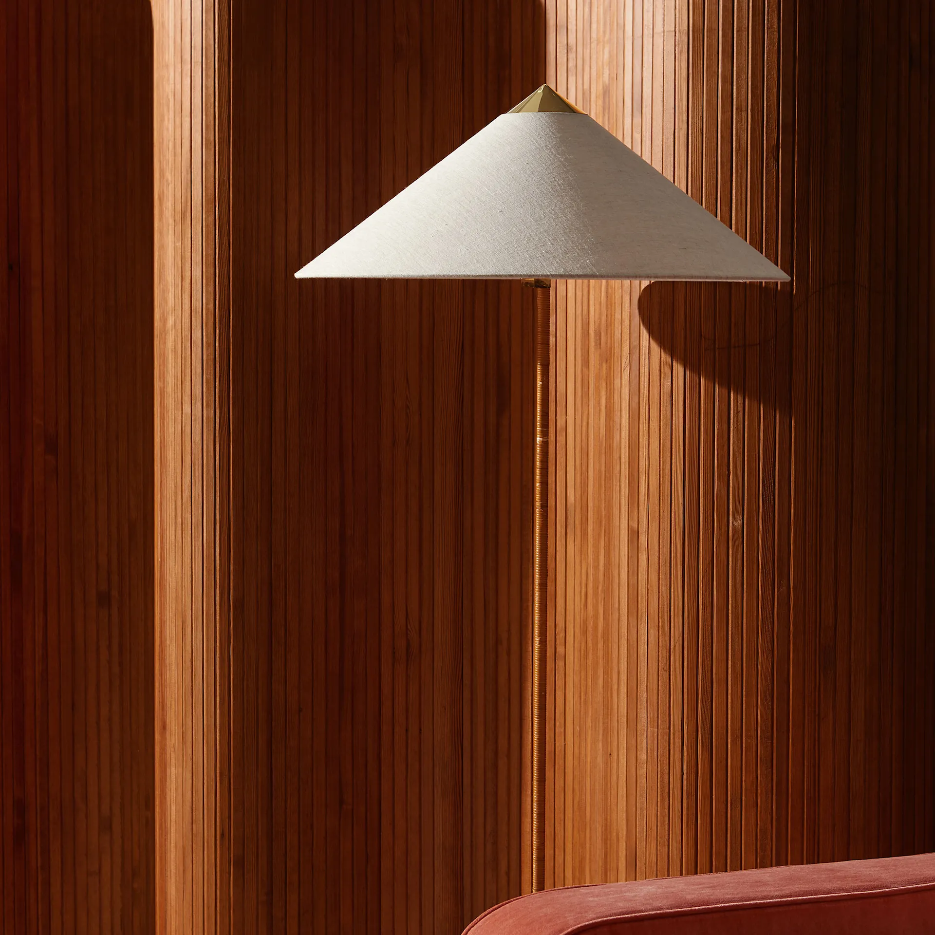 9602 Floor Lamp - Gubi - Paavo Tynell - NO GA