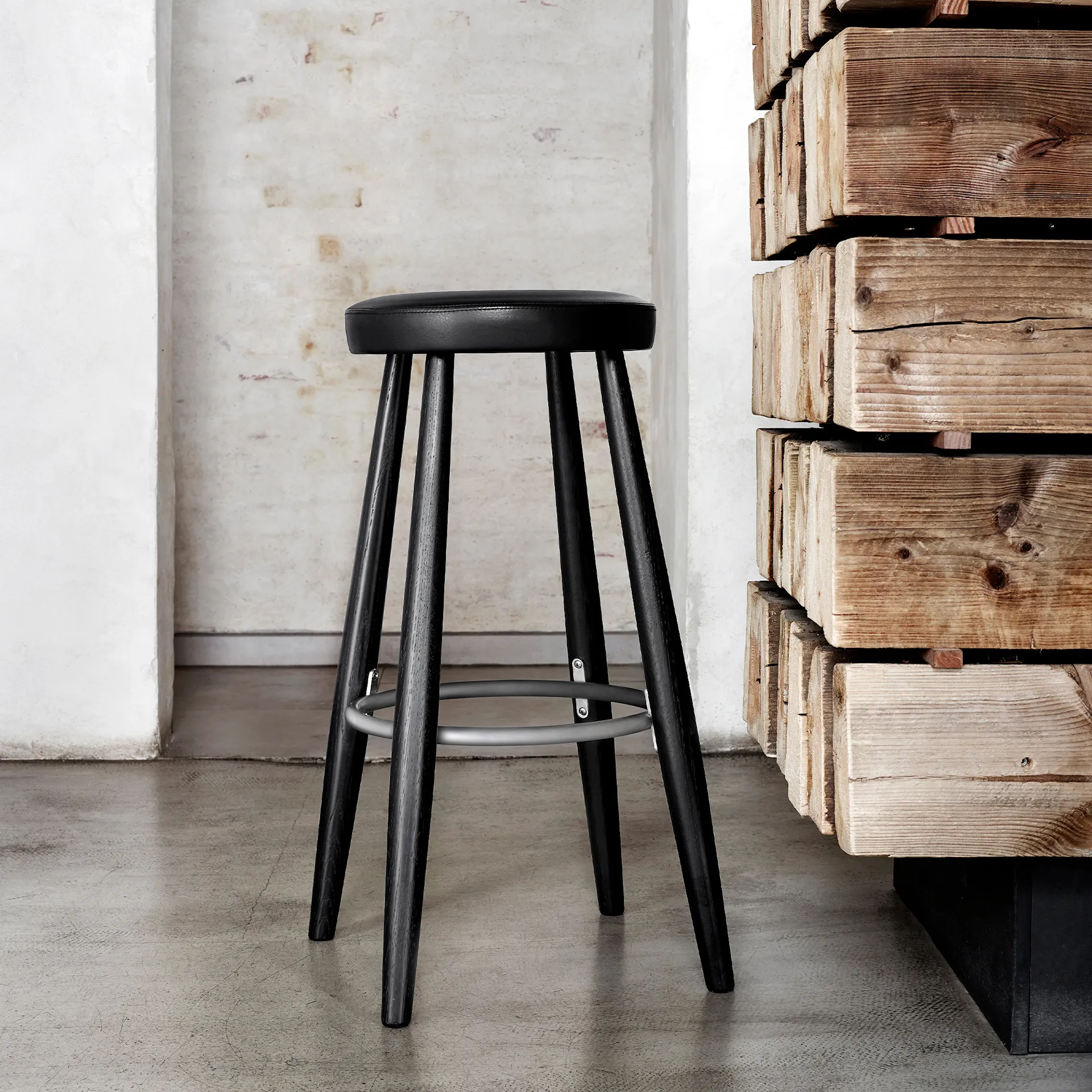 CH56 High Stool - Walnut - Carl Hansen - Hans J. Wegner - NO GA