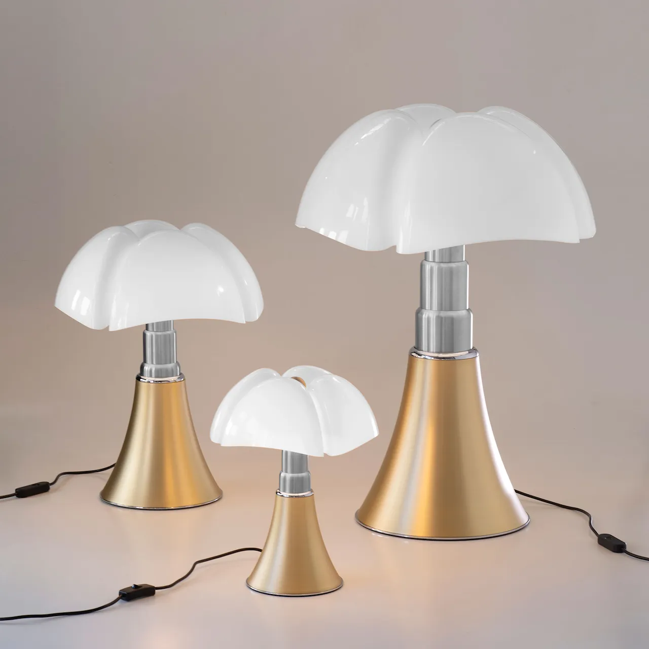 Pipistrello Table Lamp Brass - without Dimmer