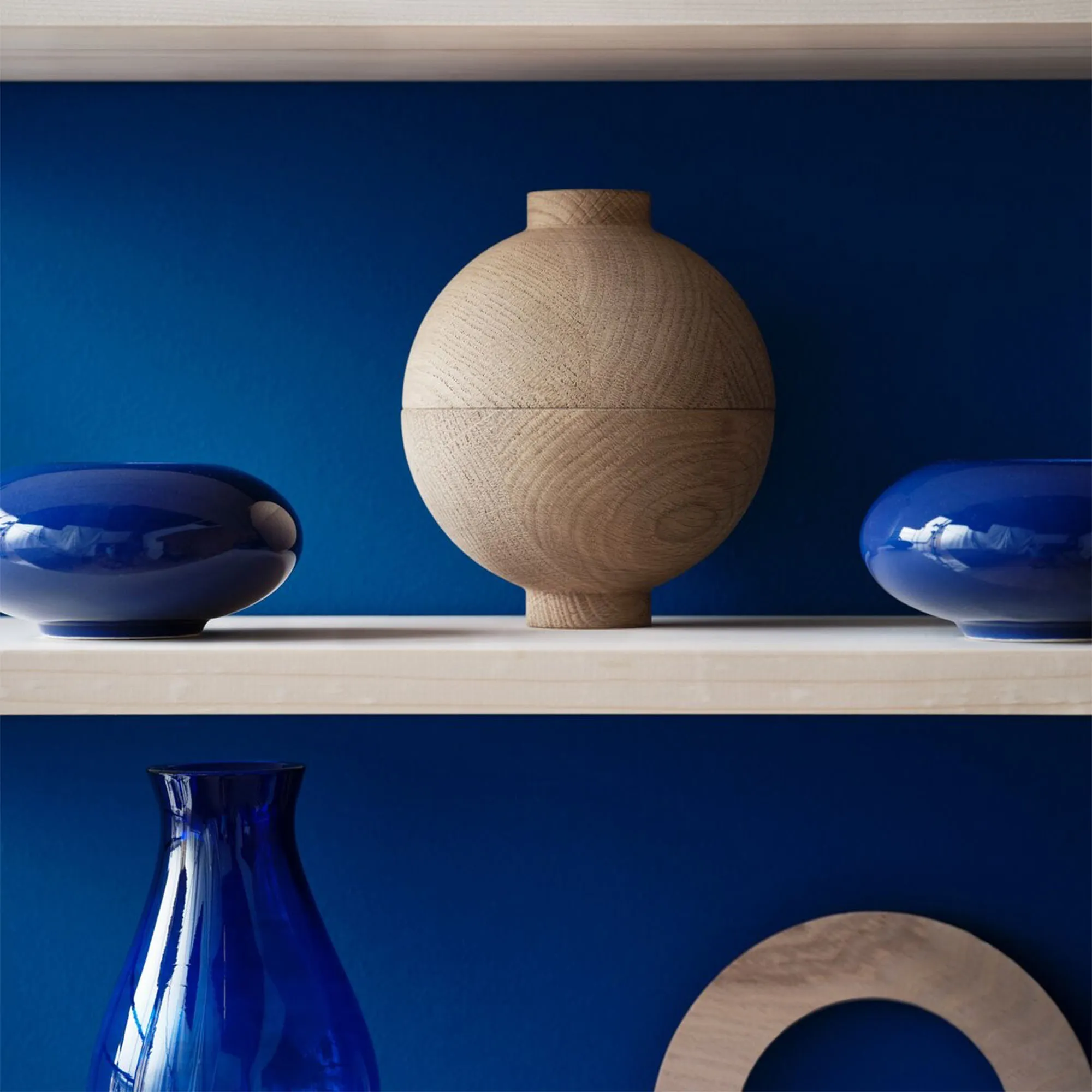 String 1949-2024 Shelf - 4
