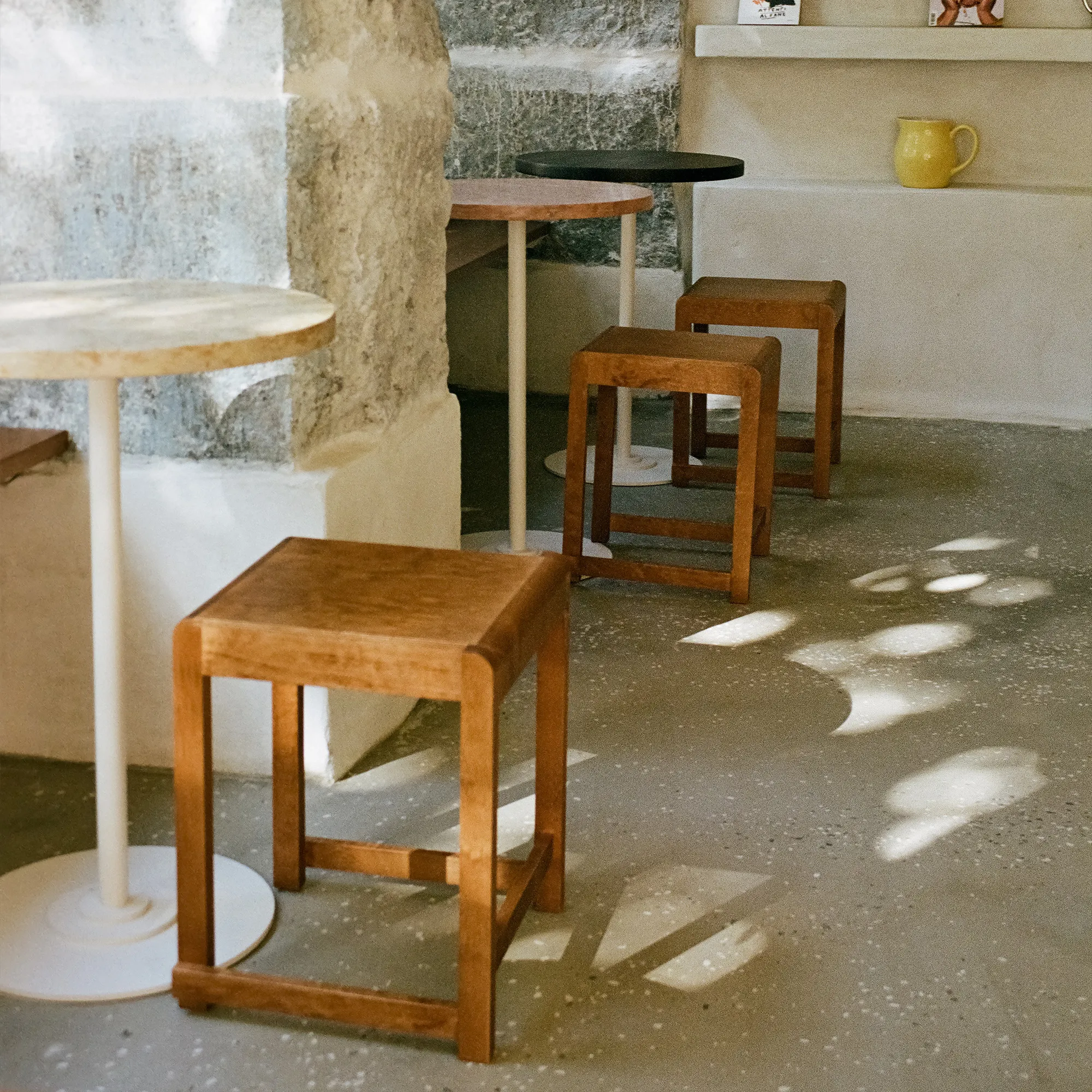 Low Stool 01 jakkara - 7