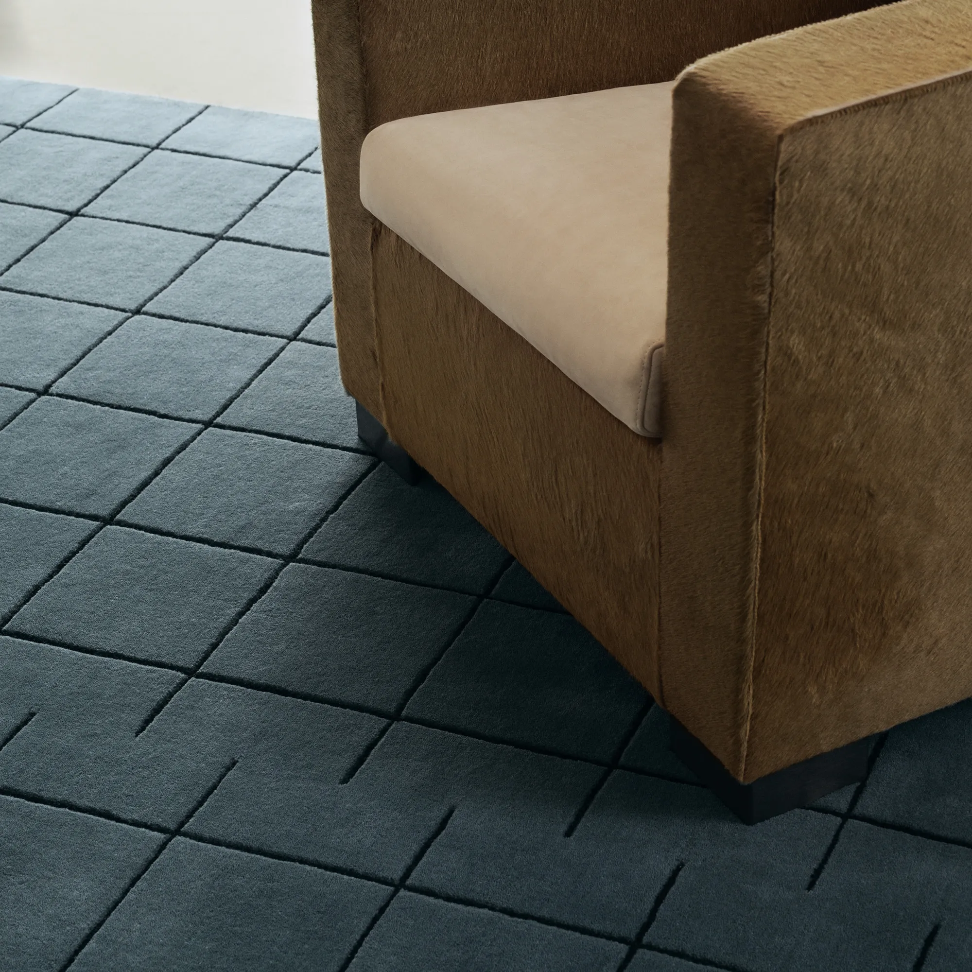 Grid Faded Blue/Black Wool Rug - 4