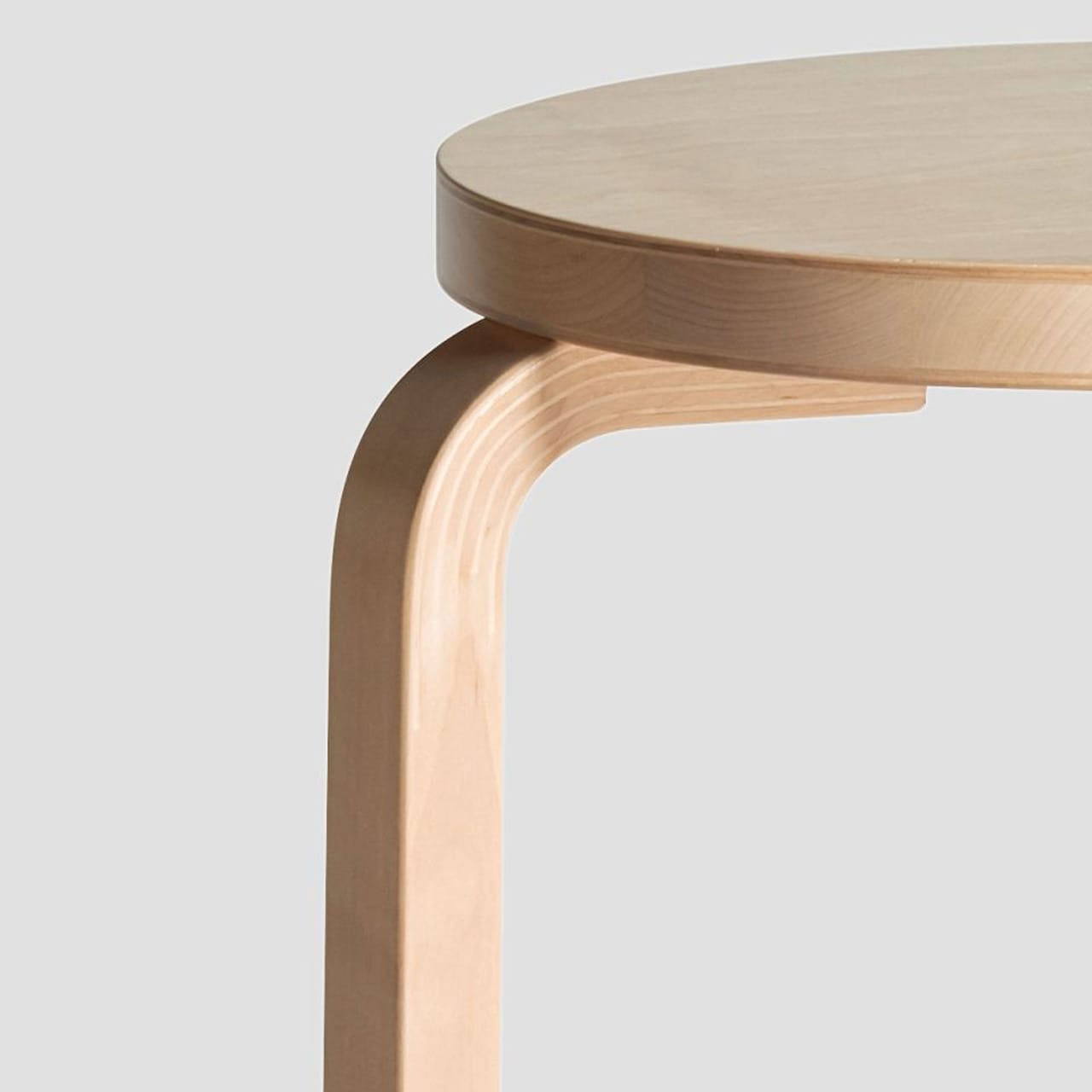 Stool E60 - Clear lacquered Birch