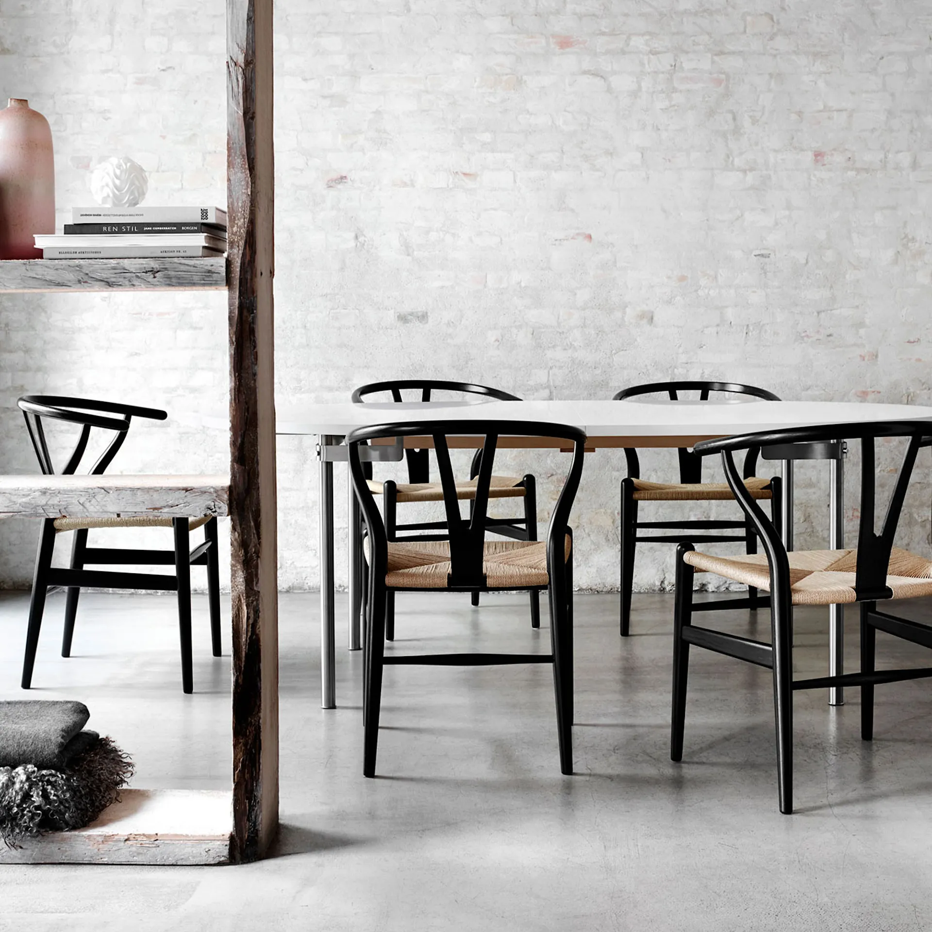 CH24 Wishbone Chair - Ash/Black Cord - Carl Hansen - Hans J. Wegner - NO GA