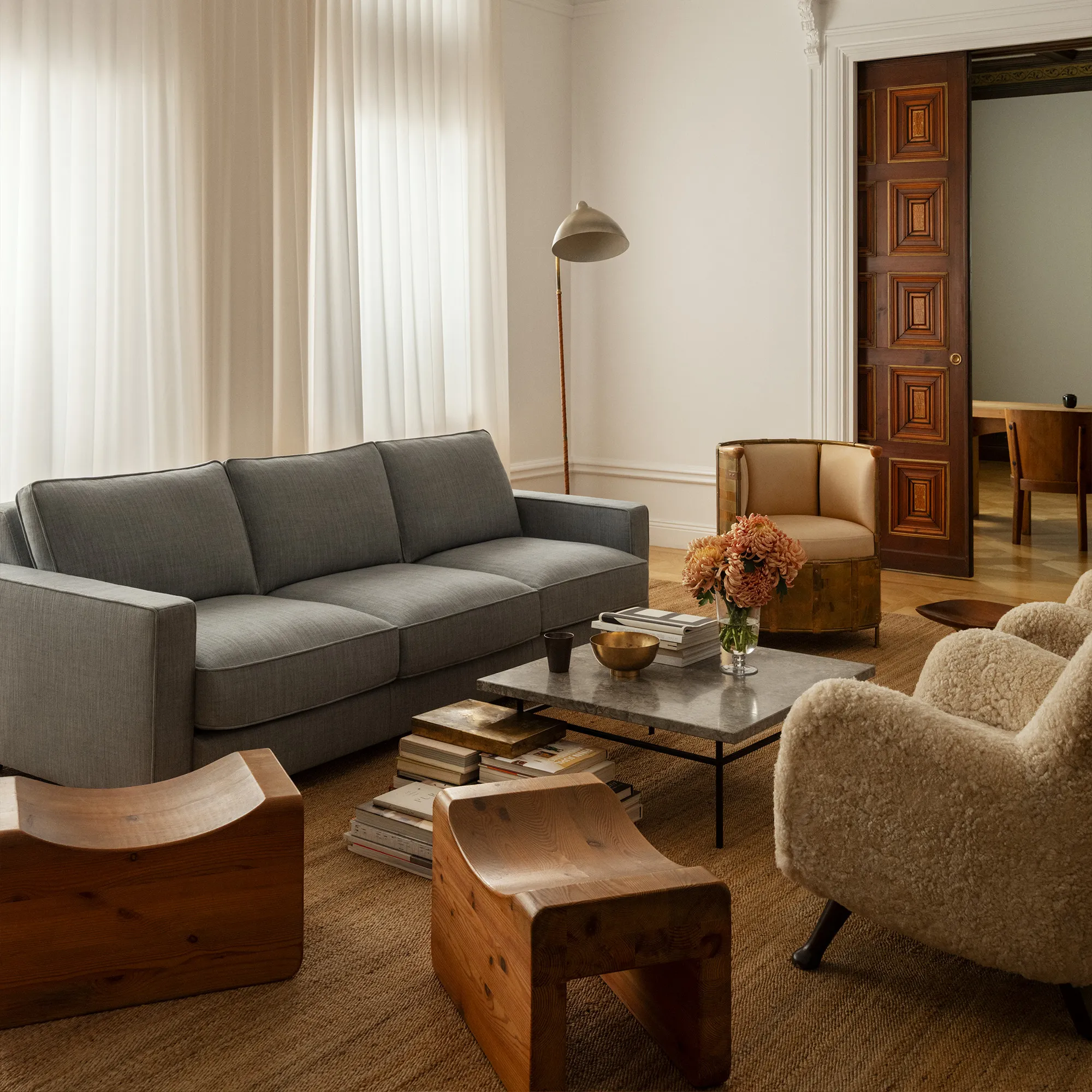 Classic 01 Sofa - 12