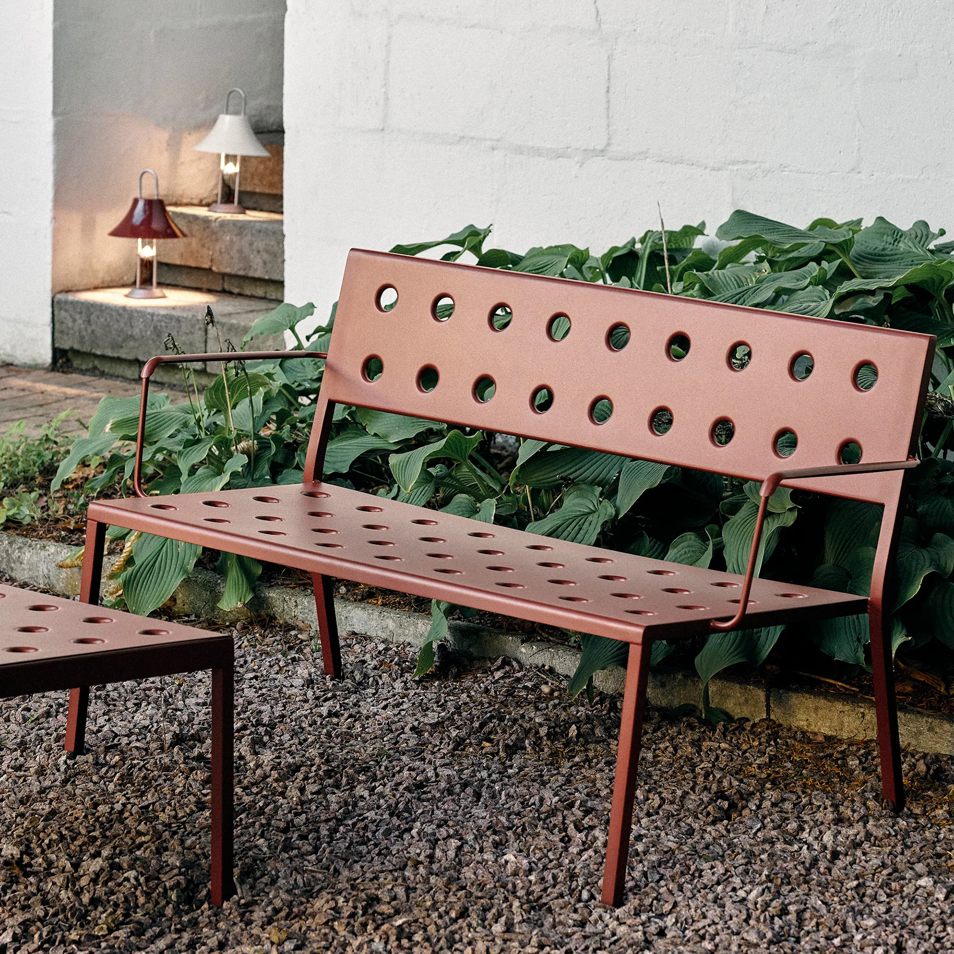 Balcony Lounge Bench w. arm - HAY - Ronan & Erwan Bouroullec - NO GA