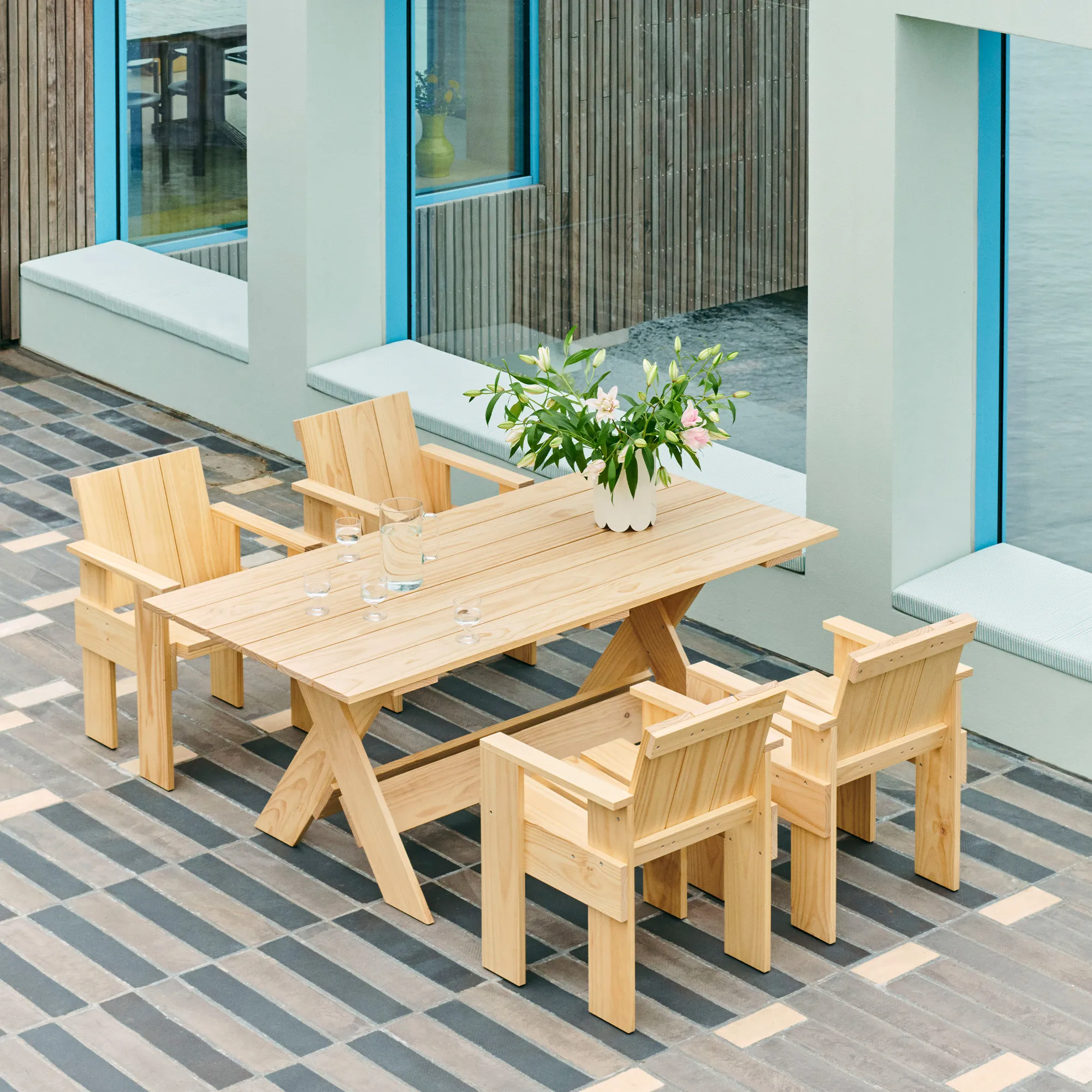 Crate Outdoor Dining Table 230 cm