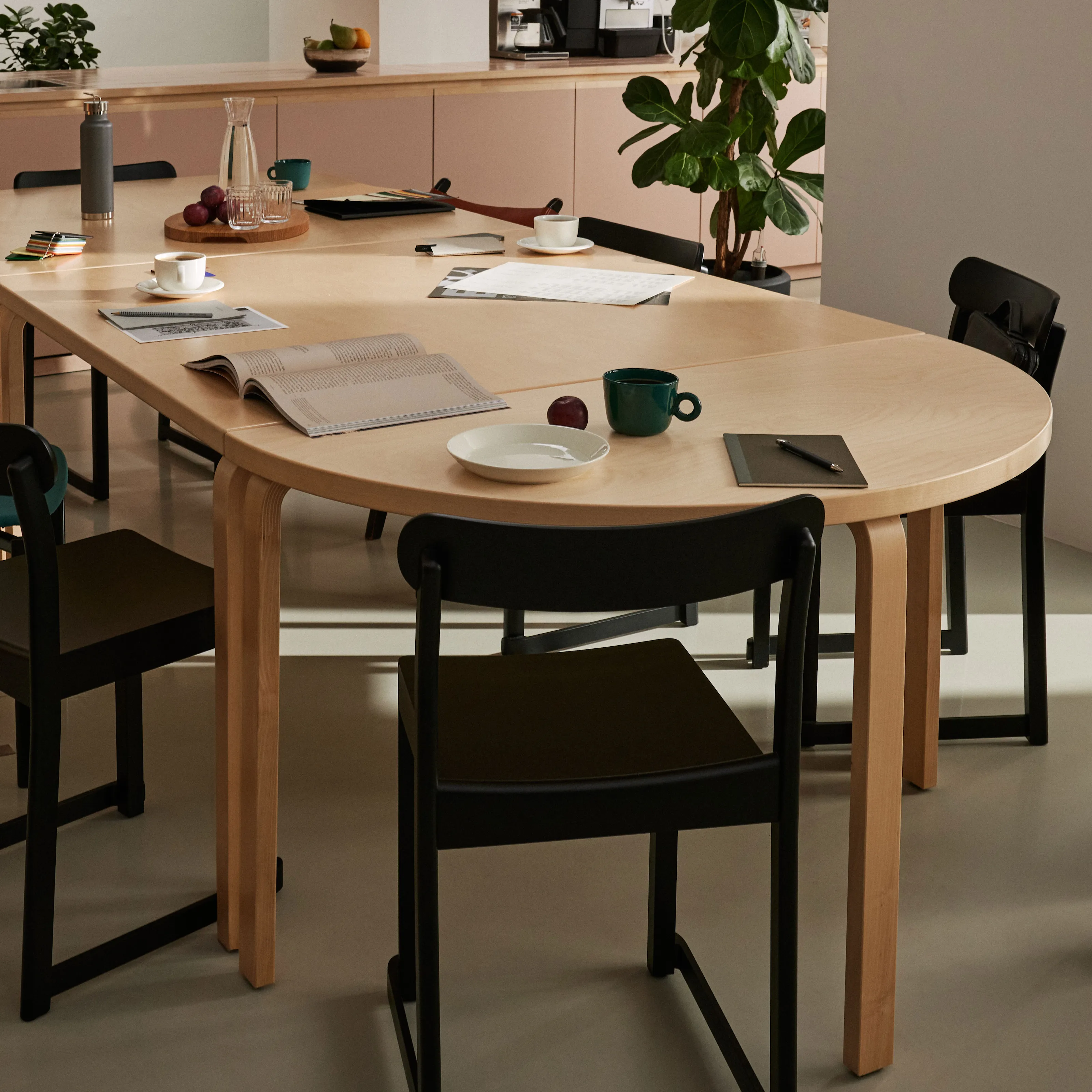 Aalto Table Square 84 eettafel - 4