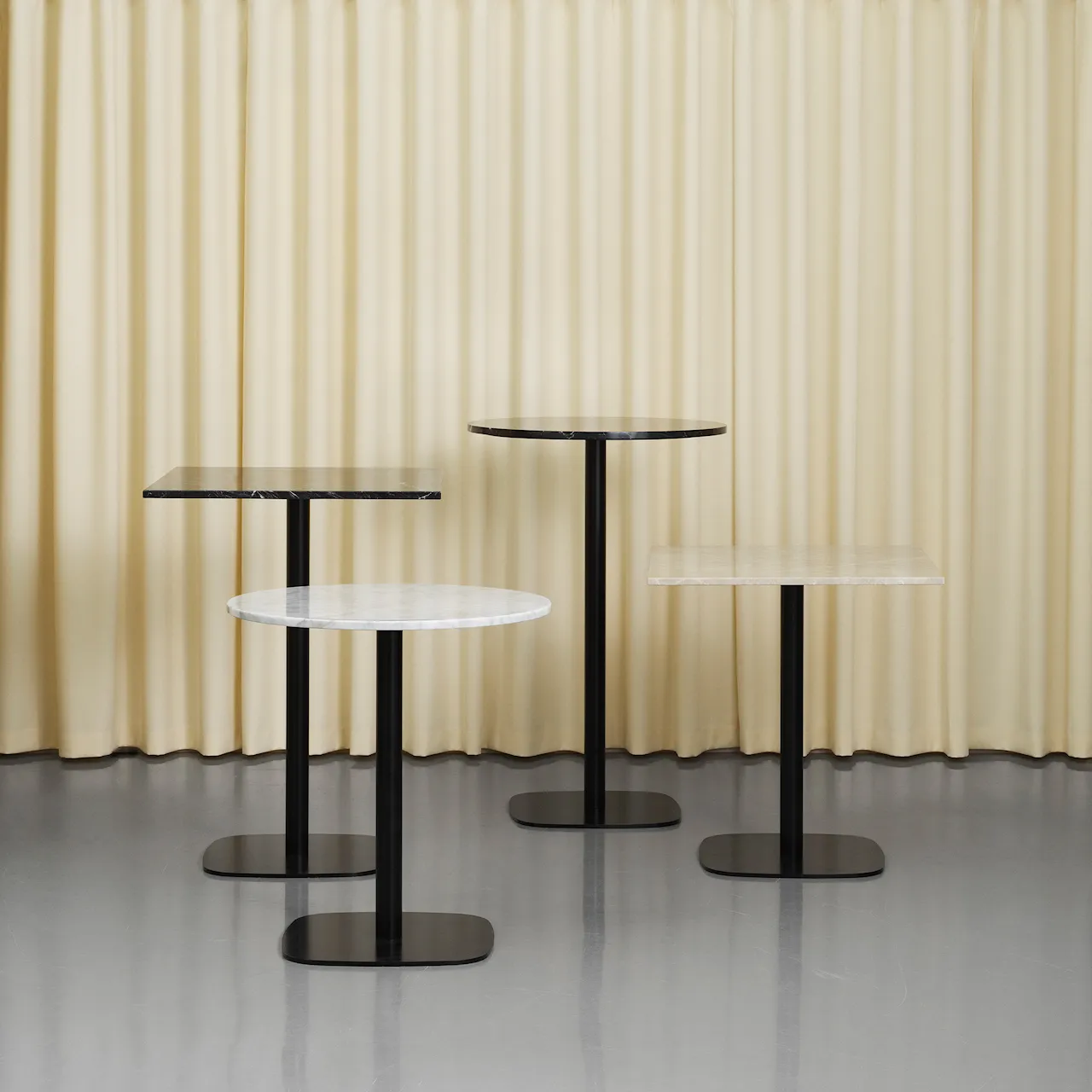 Form Cafe Table H74,5 60x60 cm Steel