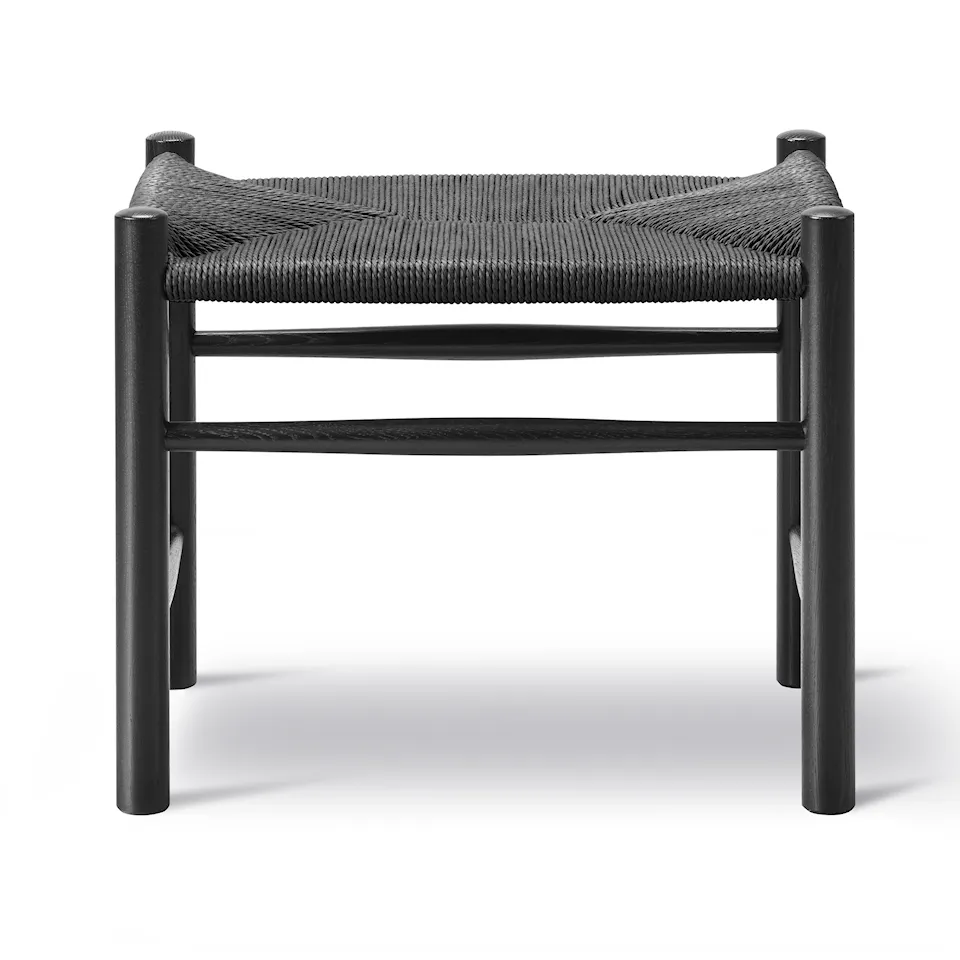 Wegner J16 Stool