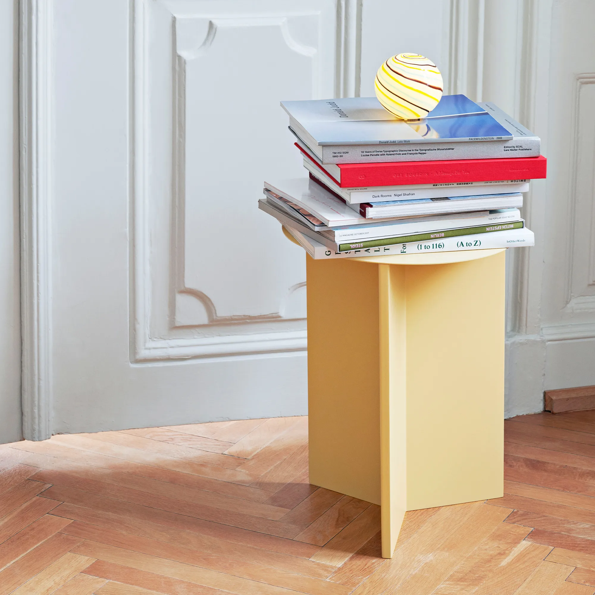 Slit Coffee Table Round High - 16