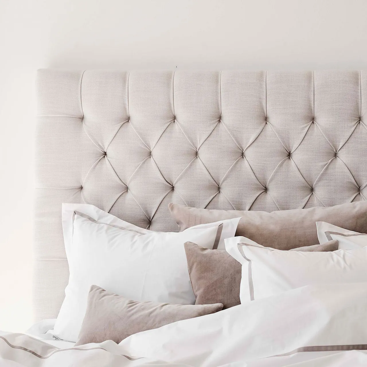 Paula Headboard Canvas Offwhite